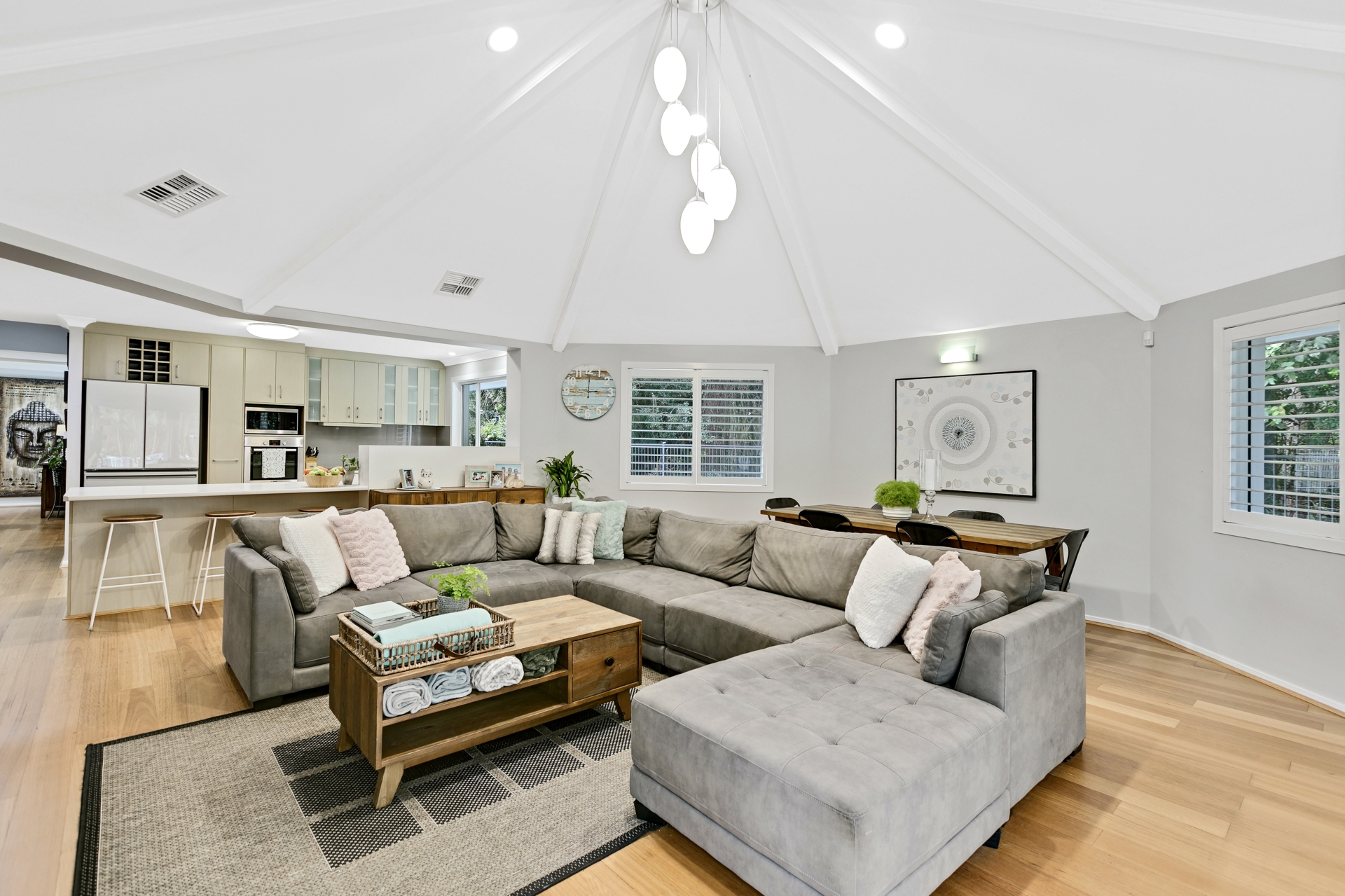 10 Gymea Court, MOUNTAIN CREEK