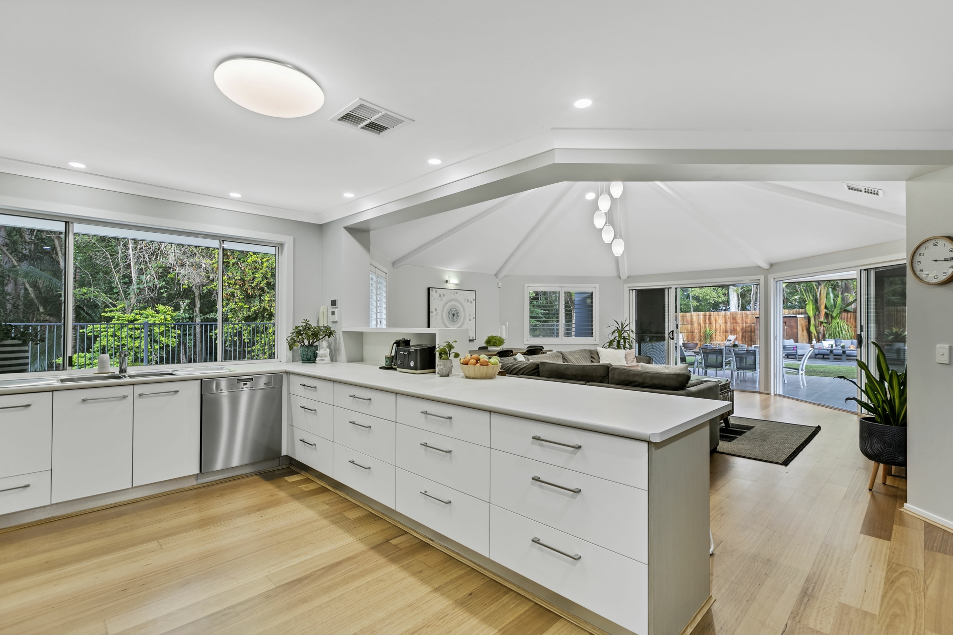10 Gymea Court, MOUNTAIN CREEK