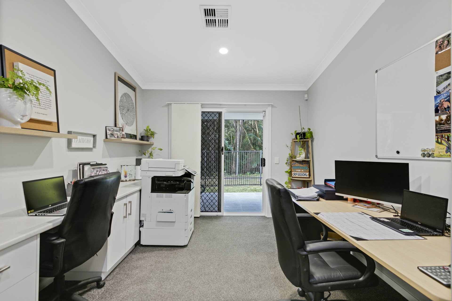 10 Gymea Court, MOUNTAIN CREEK