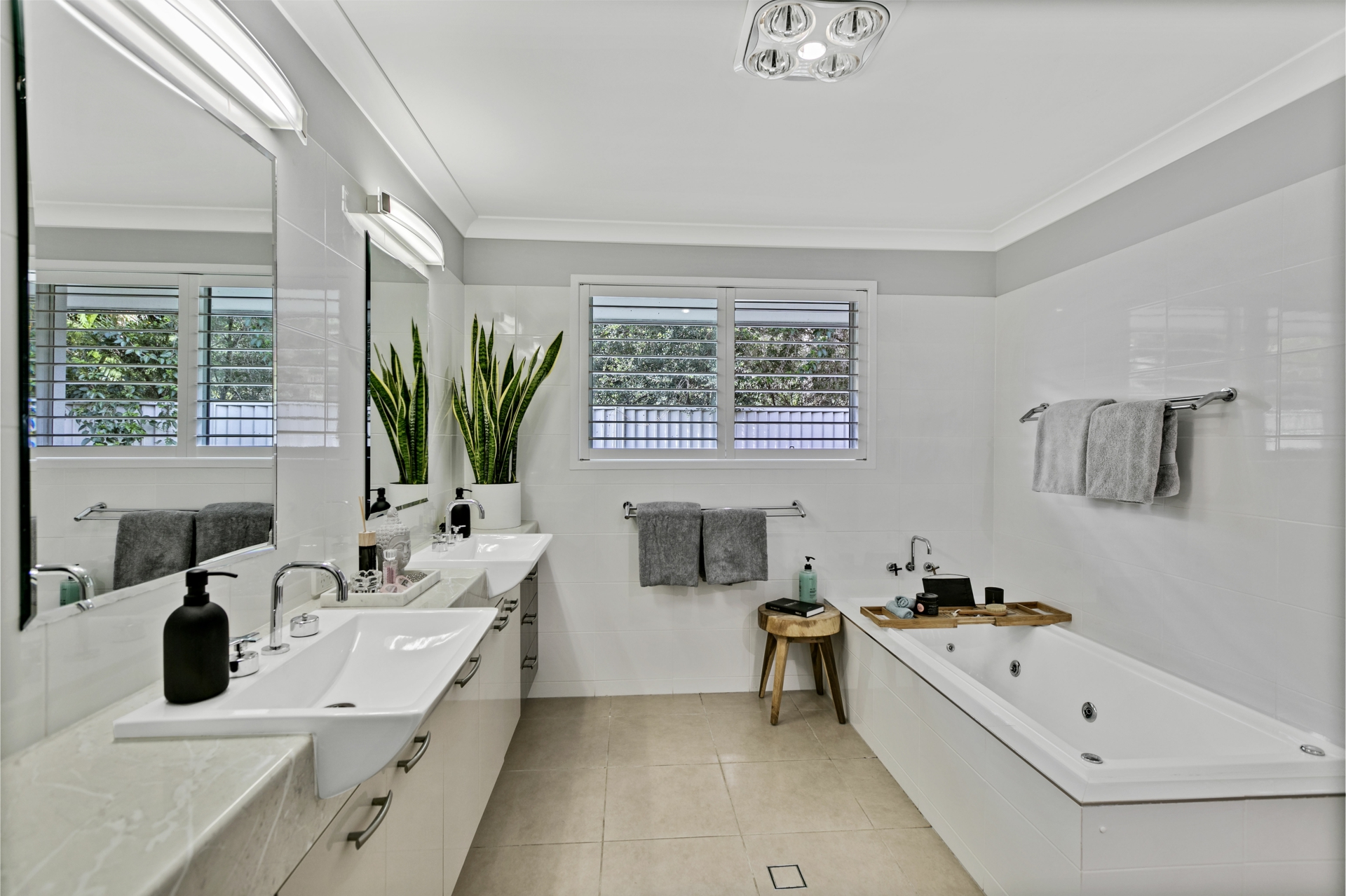 10 Gymea Court, MOUNTAIN CREEK