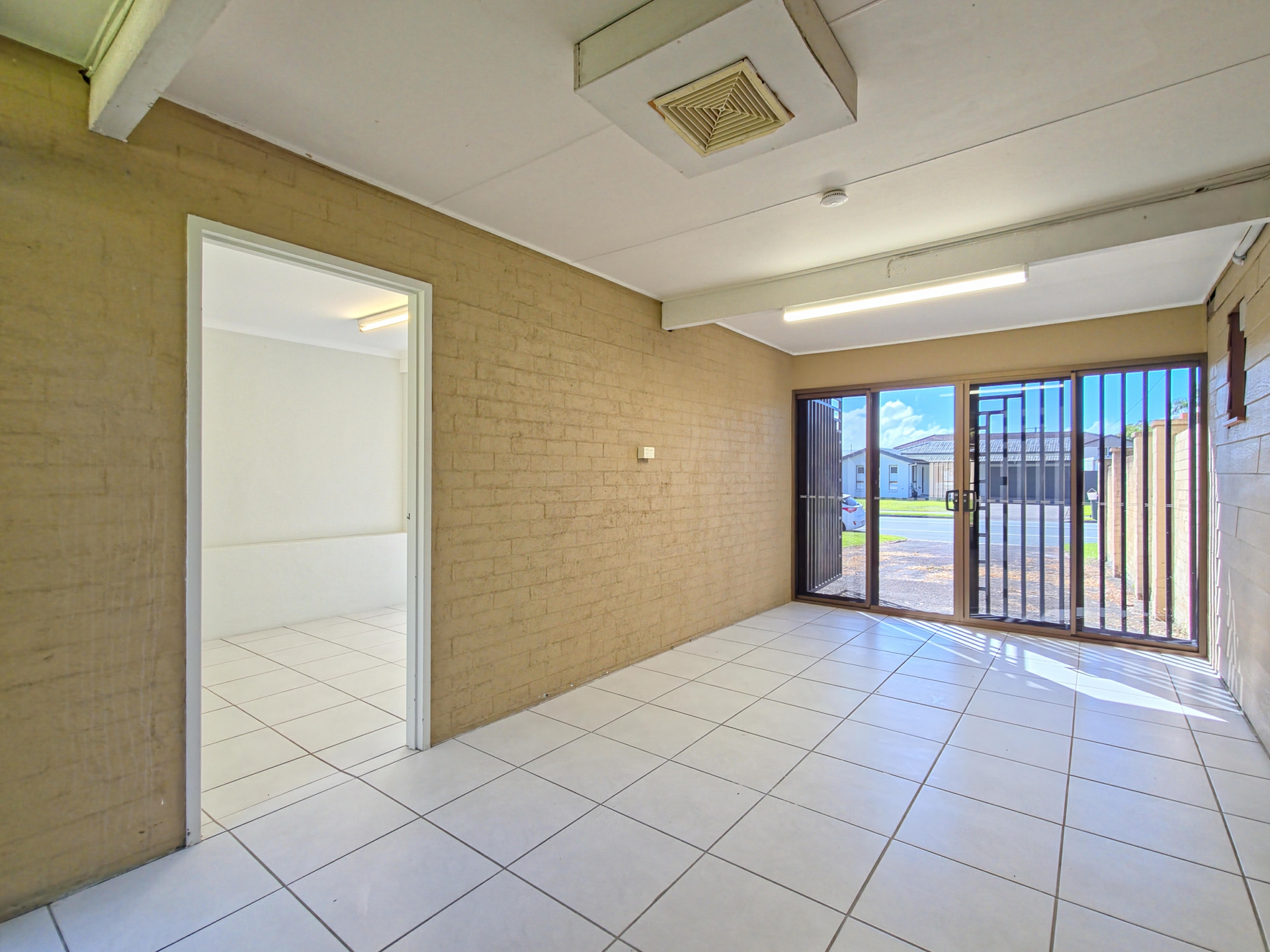 21 Amarina Avenue, MOOLOOLABA