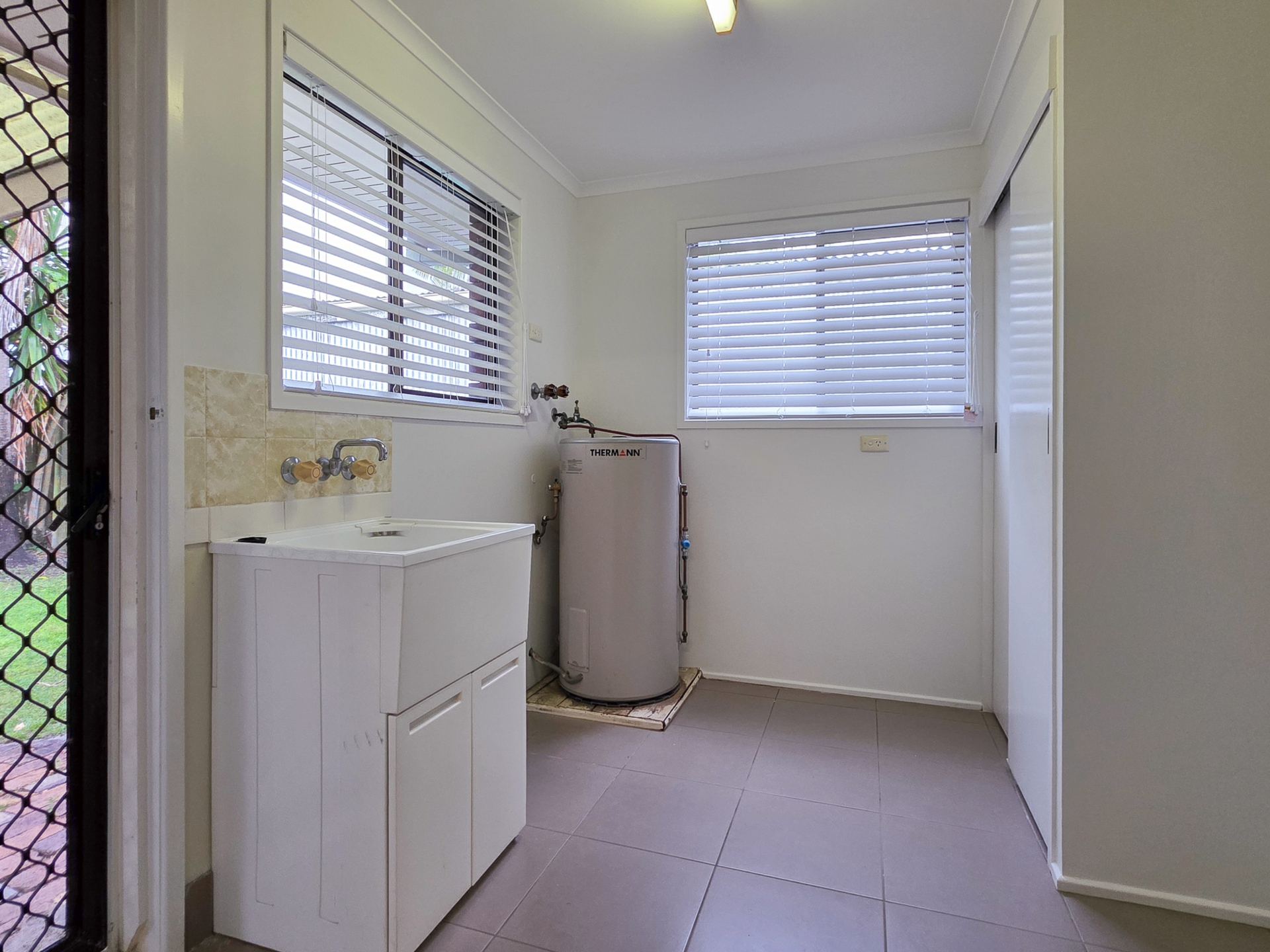 1/15 Werona Street — photo 17 of 17