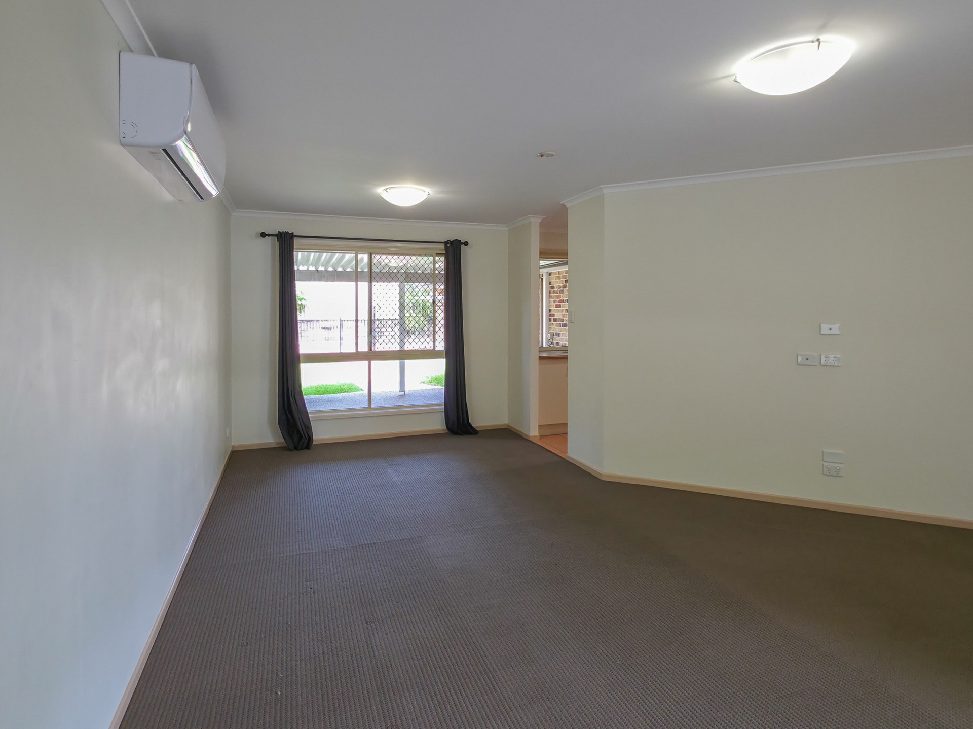 7 Khancoban Drive — photo 4 of 27