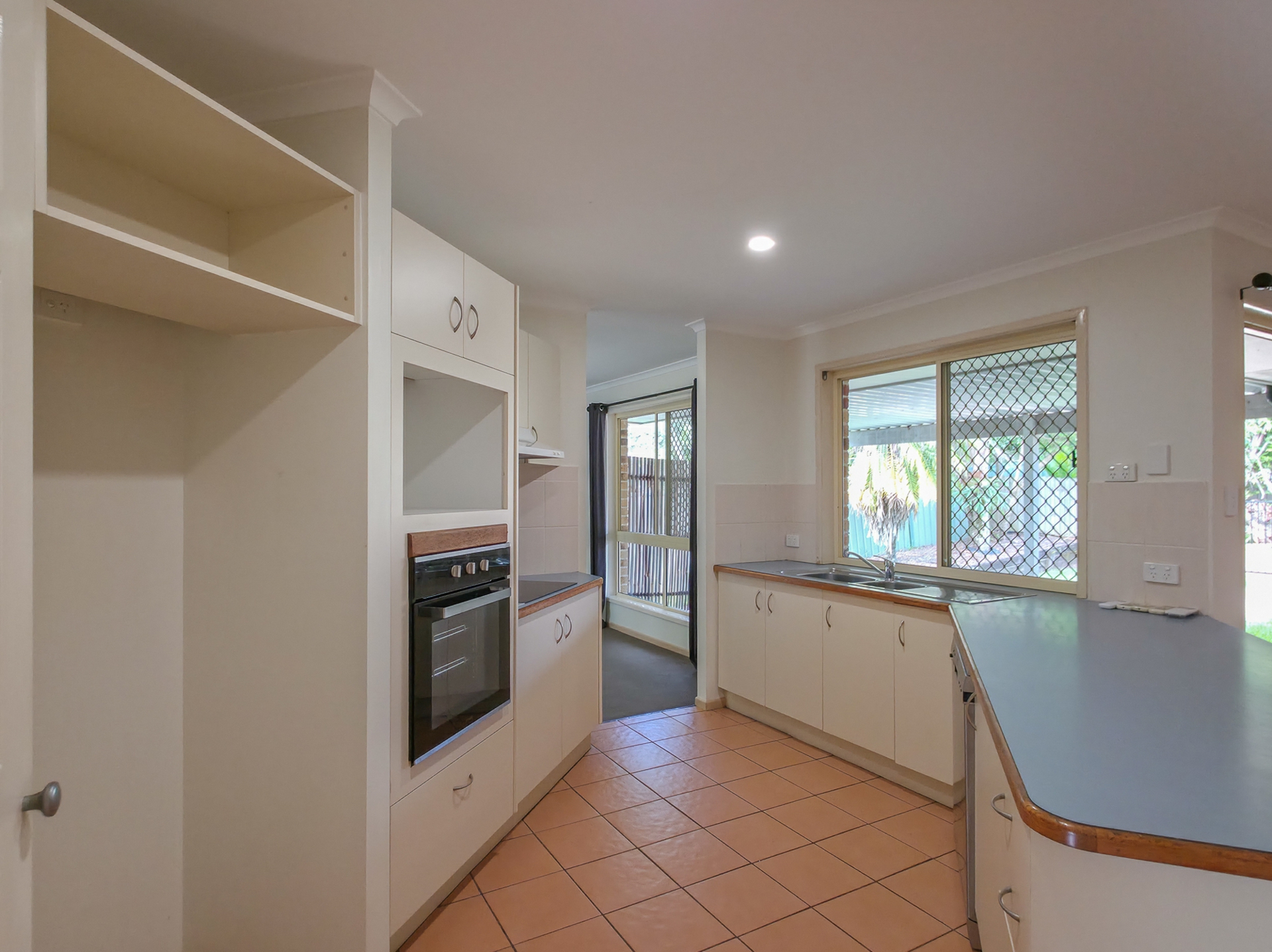 7 Khancoban Drive — photo 6 of 27
