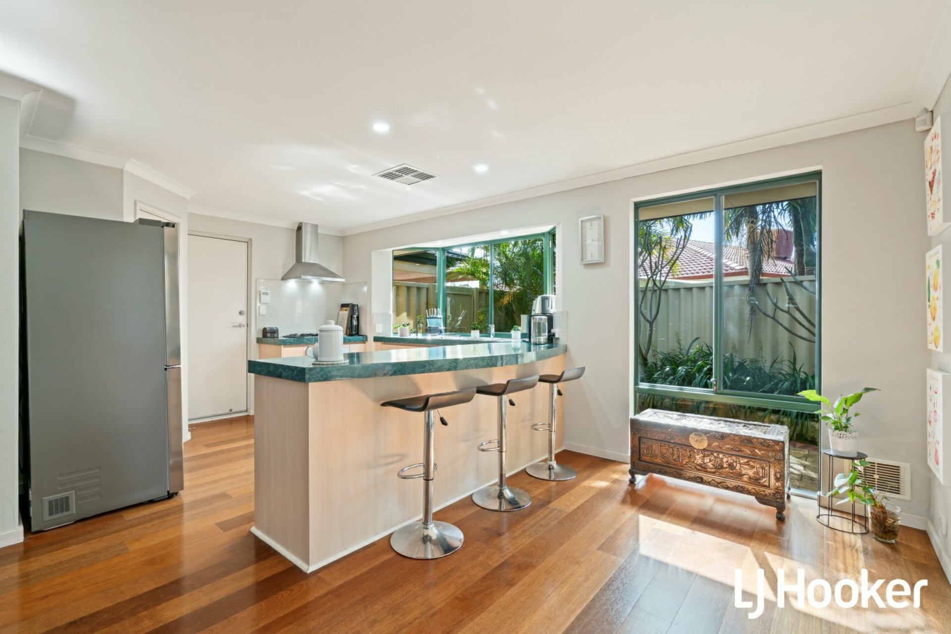 4 Lowis Way, CANNING VALE