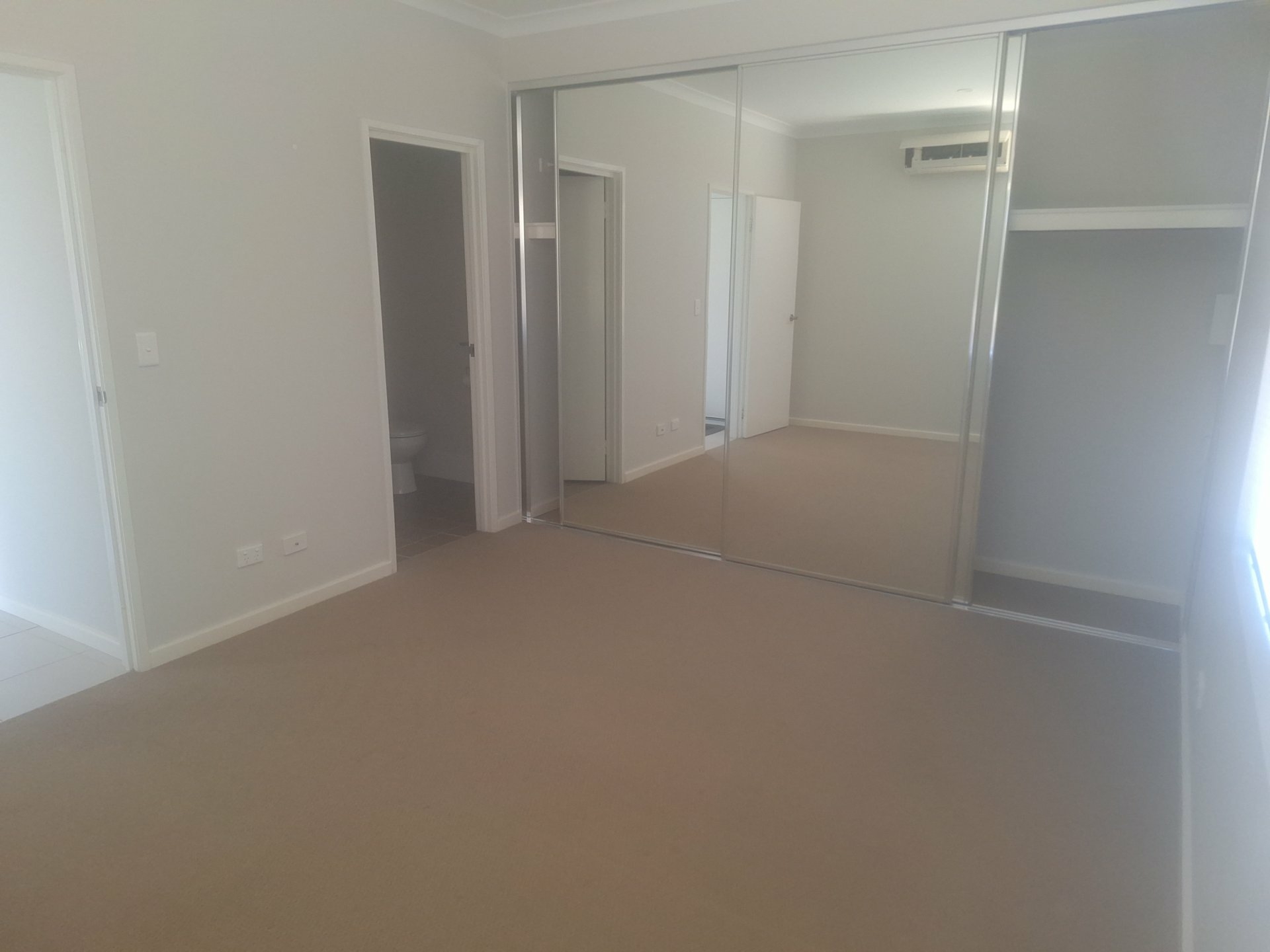 2 Aquila Loop, PIARA WATERS