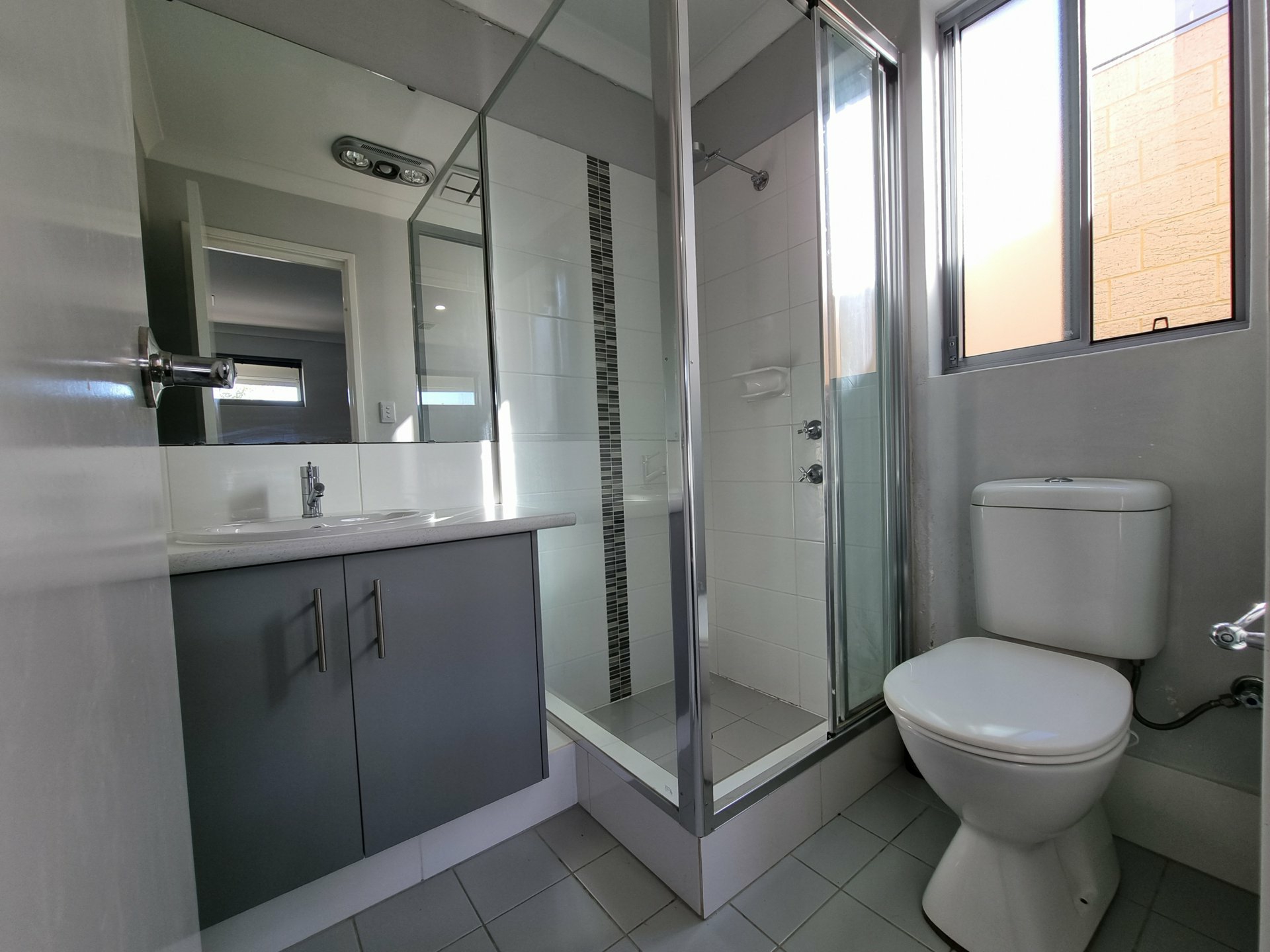 45 Gracefield Boulevard — photo 5 of 16