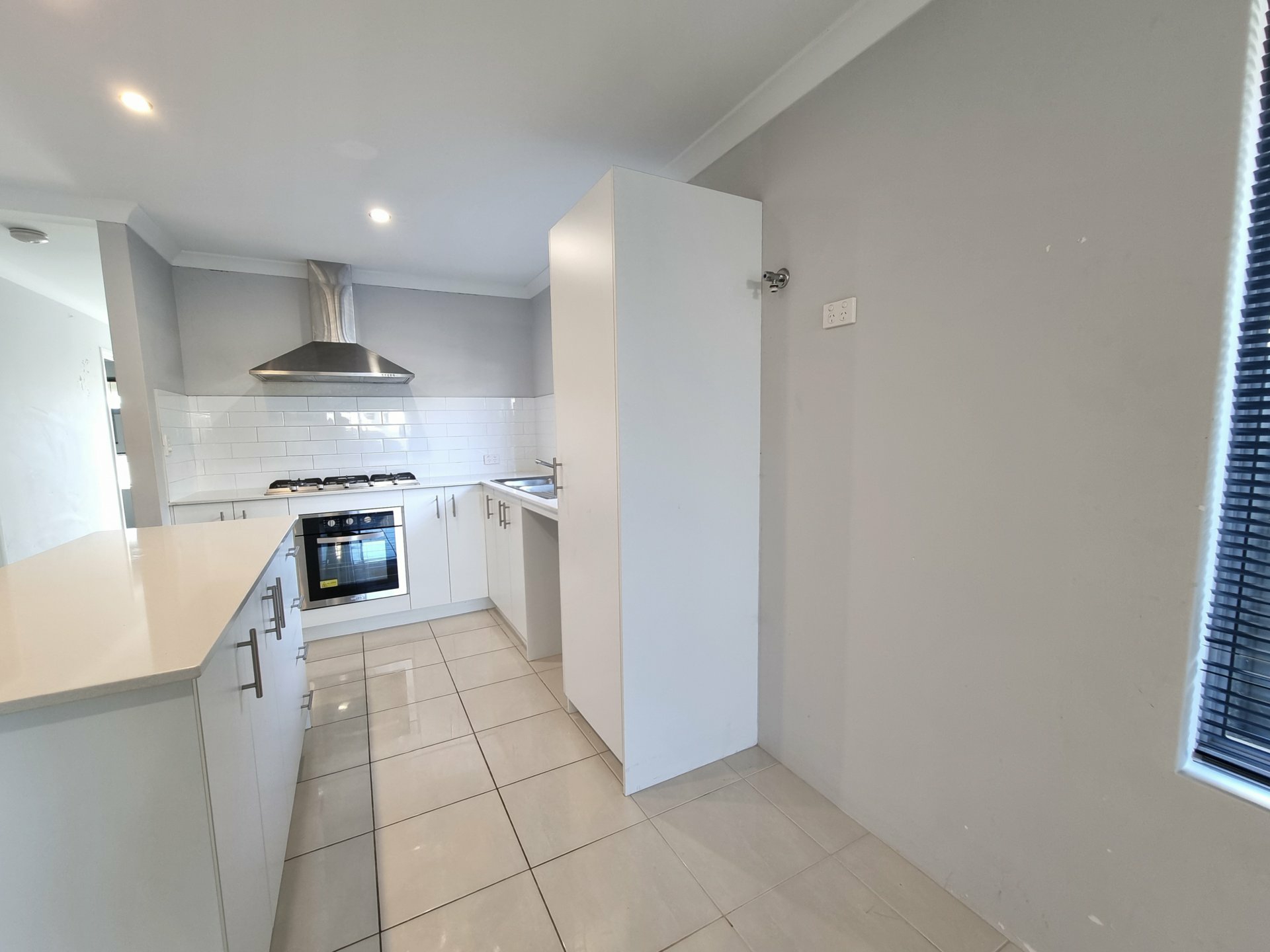 45 Gracefield Boulevard — photo 7 of 16
