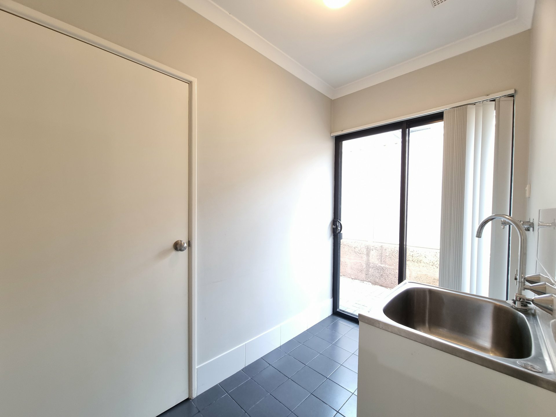 4 Piesley Street, HAMMOND PARK