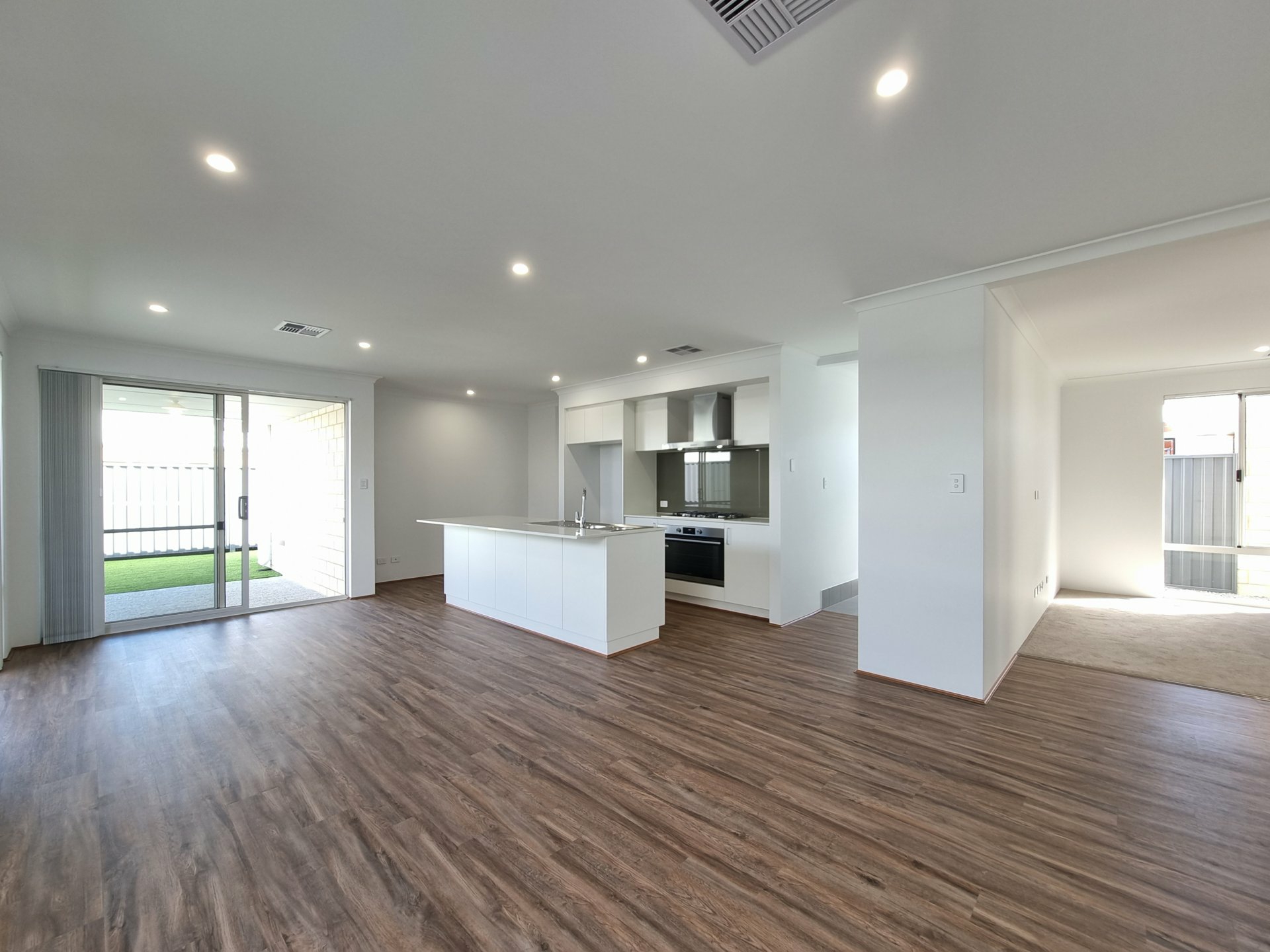 4 Handler Way, FORRESTDALE