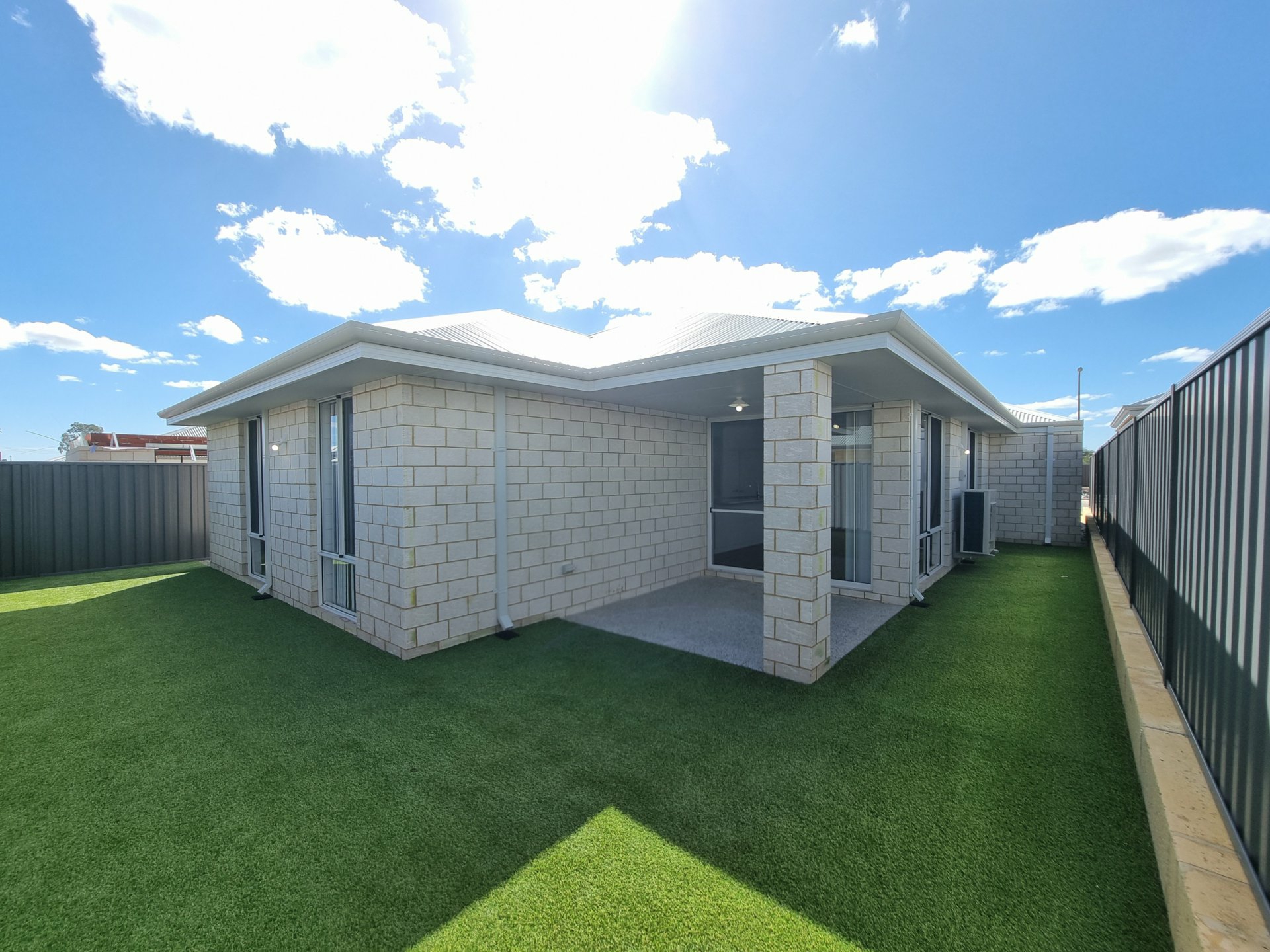 4 Handler Way, FORRESTDALE