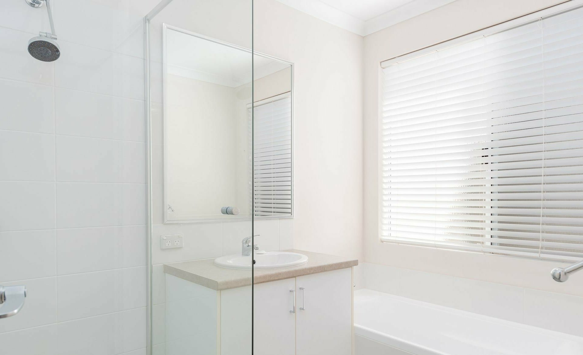 6 Cowes Street — photo 6 of 6