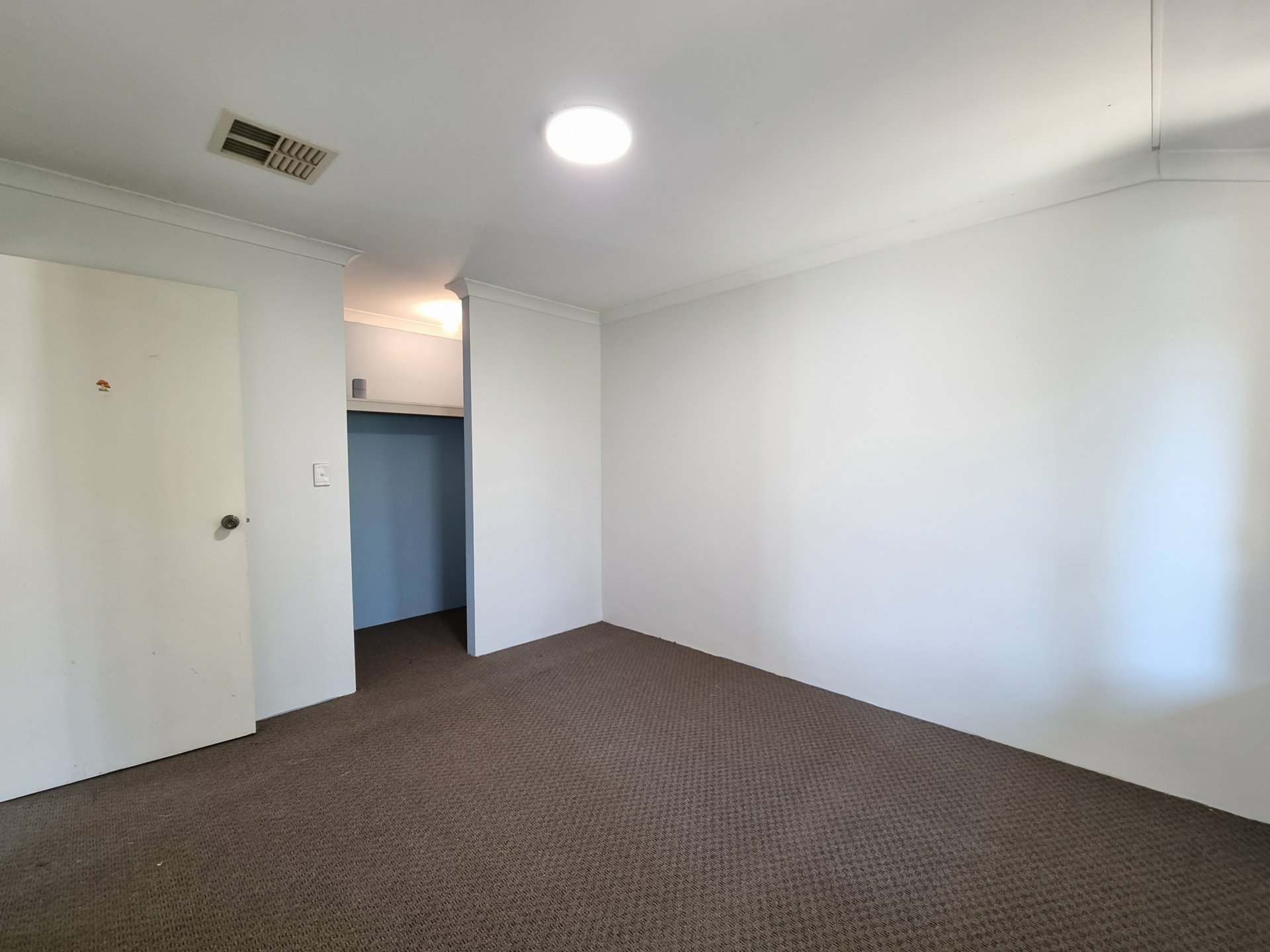 35 Eastwood Parade — photo 15 of 21