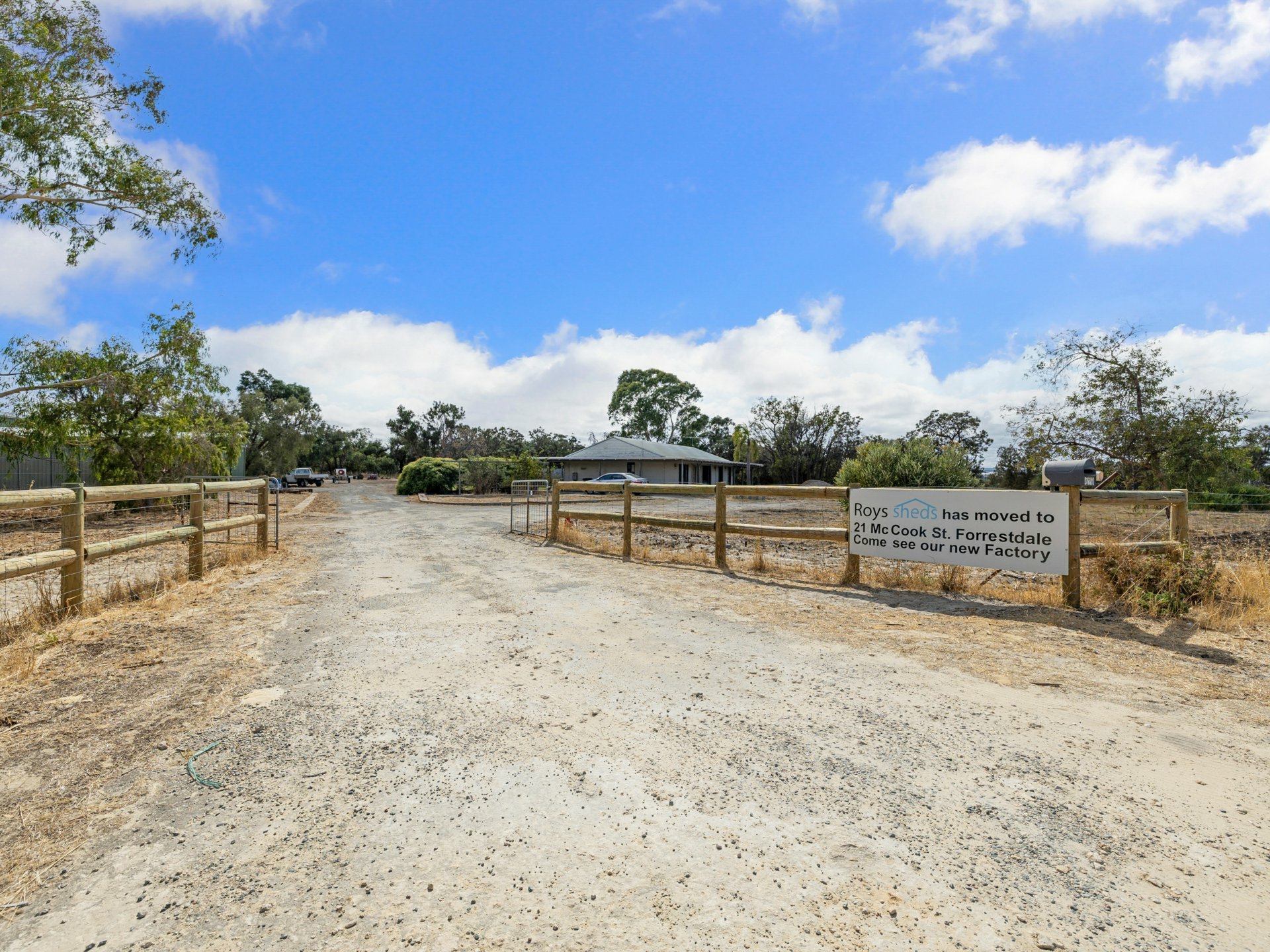 479 Jandakot Road — photo 4 of 30