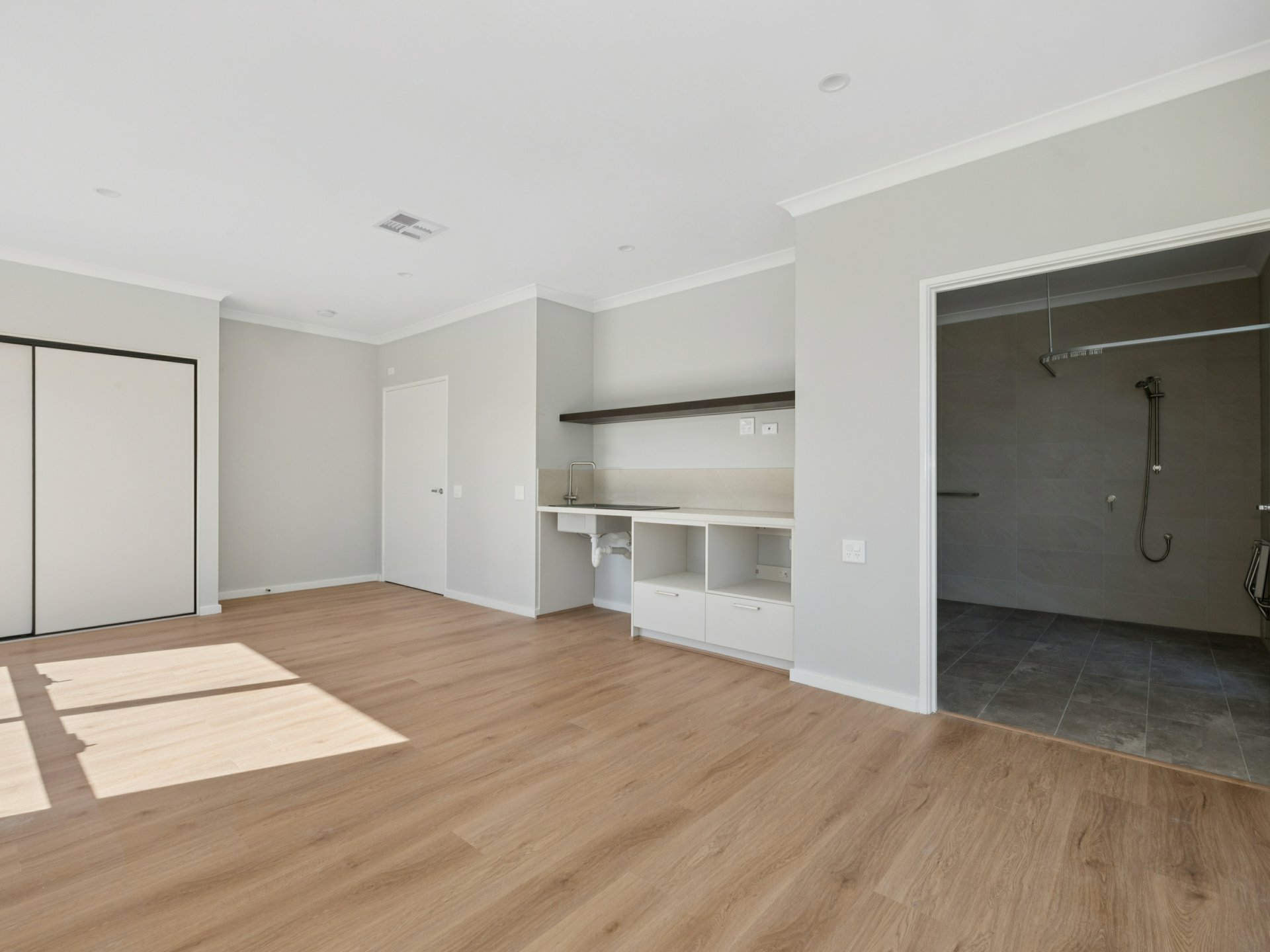 13 Slender Way — photo 19 of 30