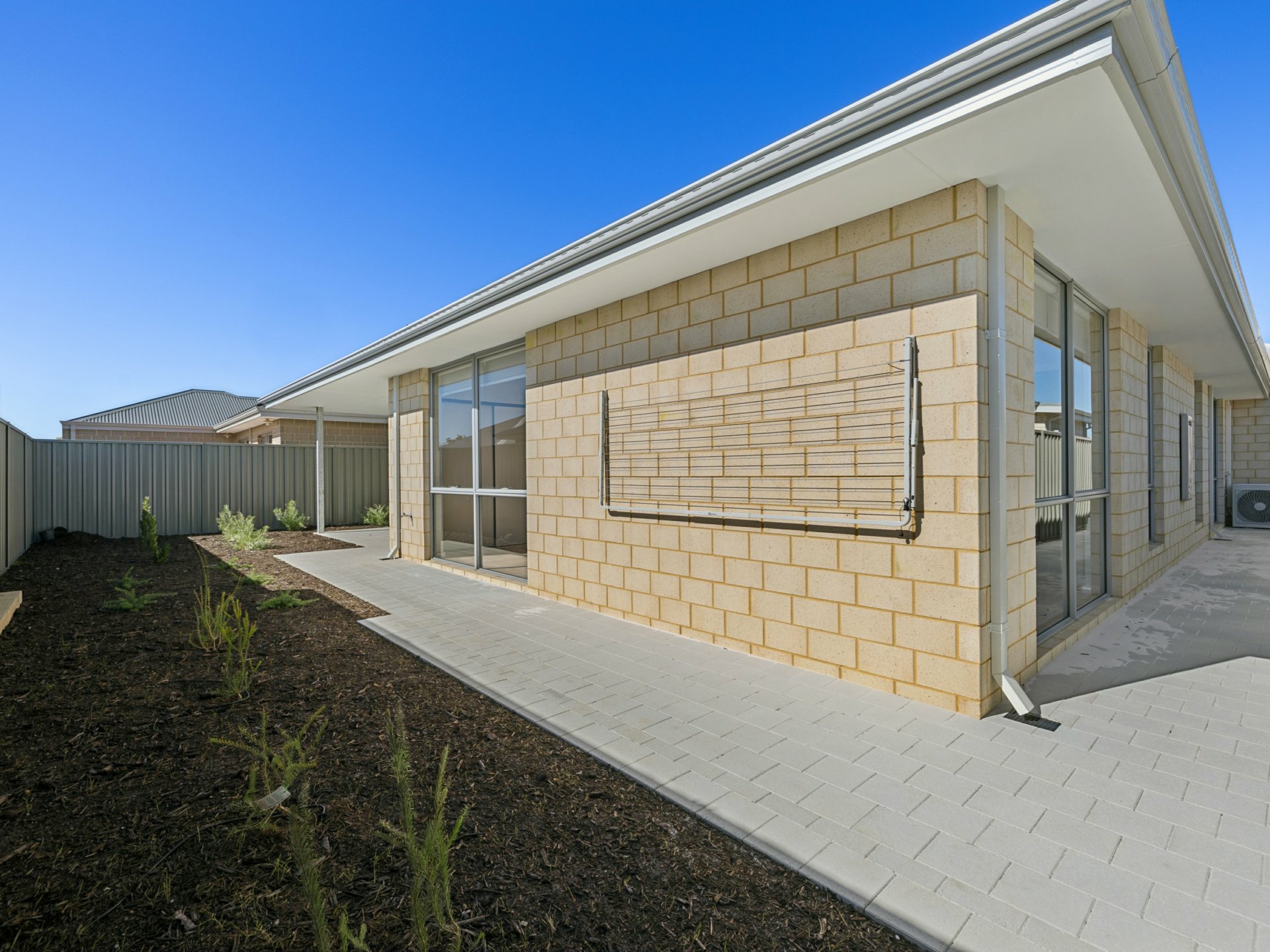 13 Slender Way — photo 30 of 30