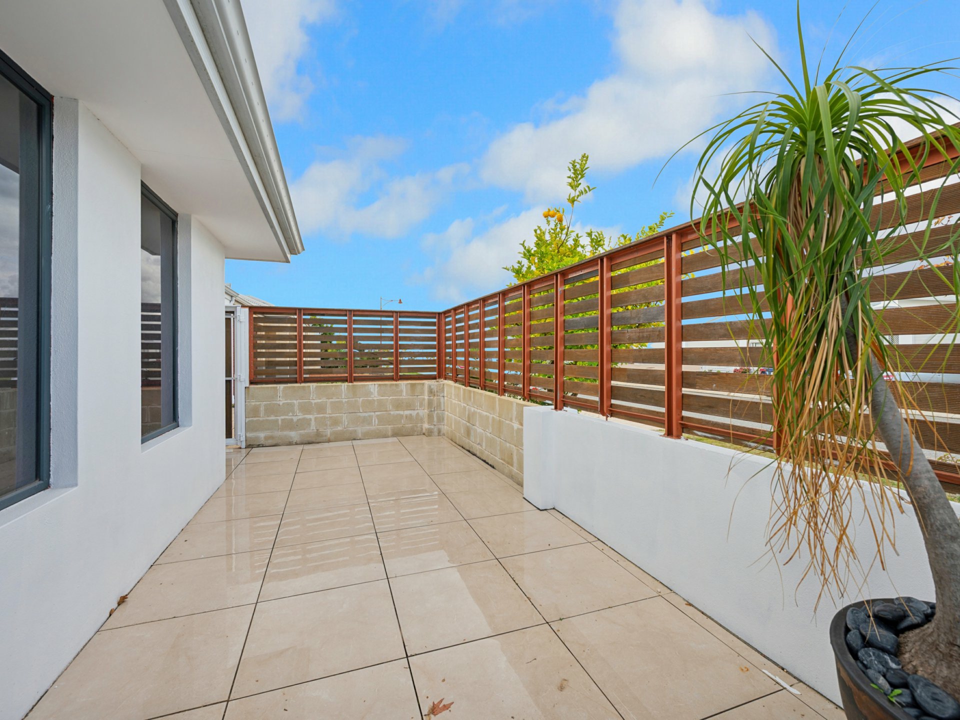 23 Lakey Street — photo 3 of 20