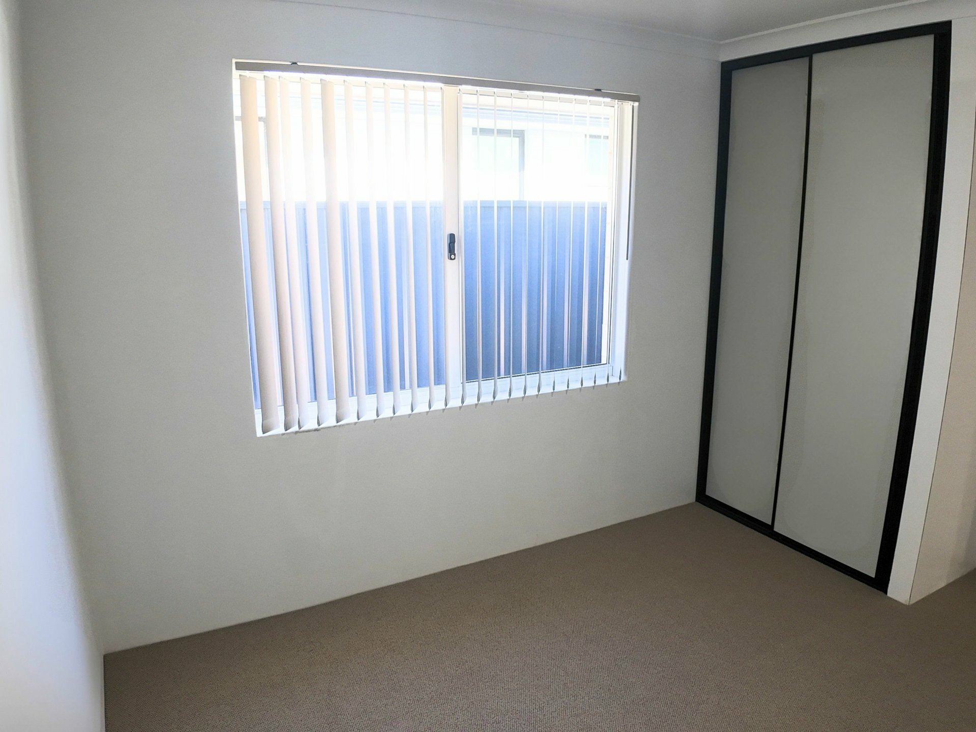 7 Pinnacles Street — photo 12 of 14