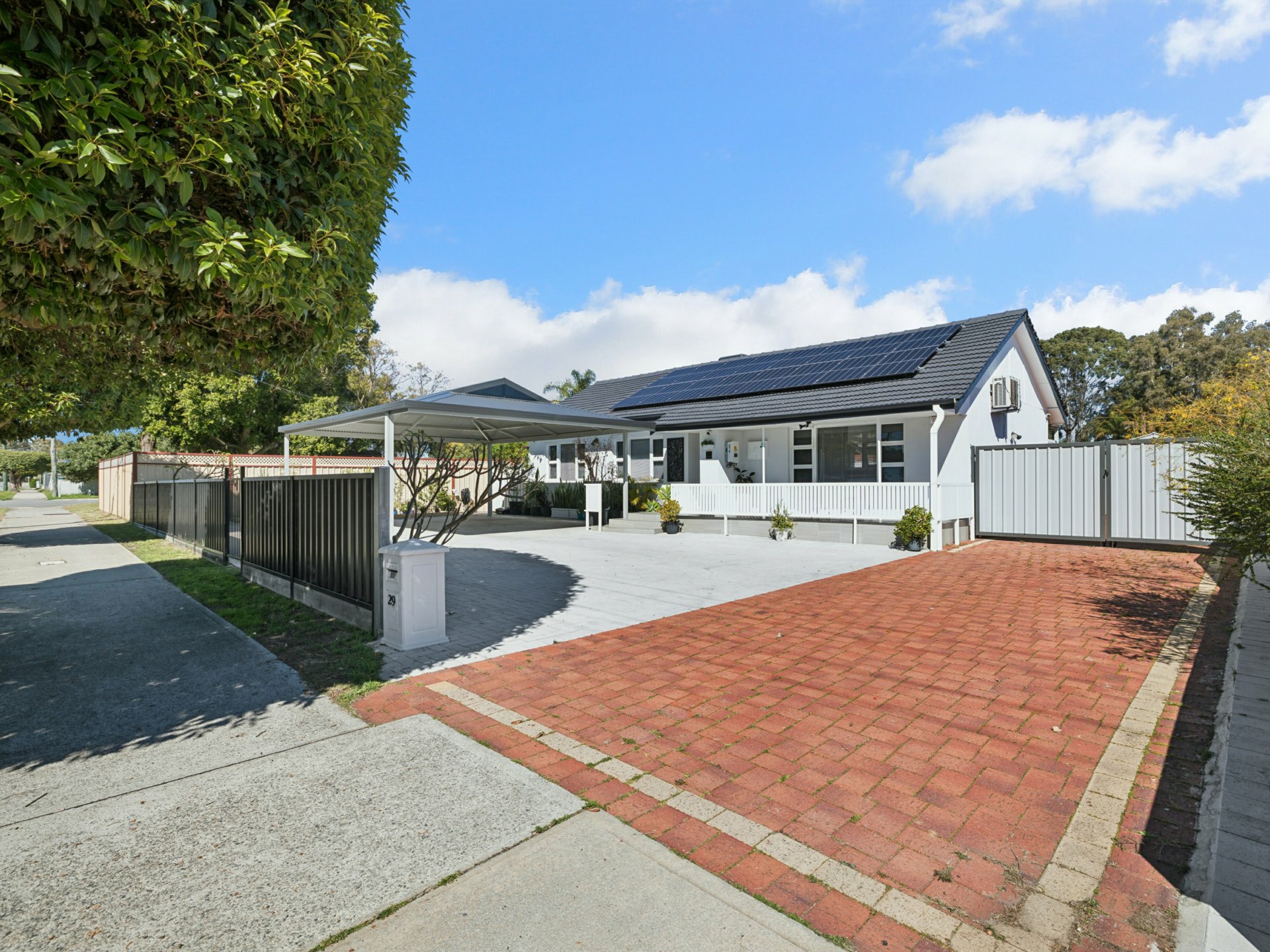 29 Thornlie Avenue — photo from LJ Hooker Harrisdale