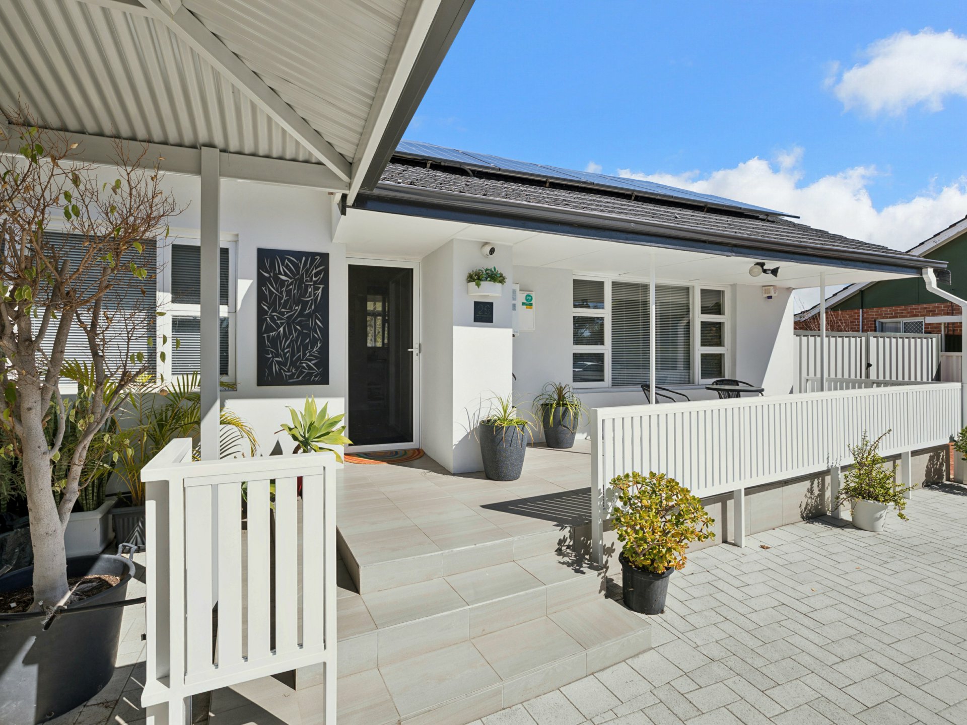 29 Thornlie Avenue — photo 4 of 30