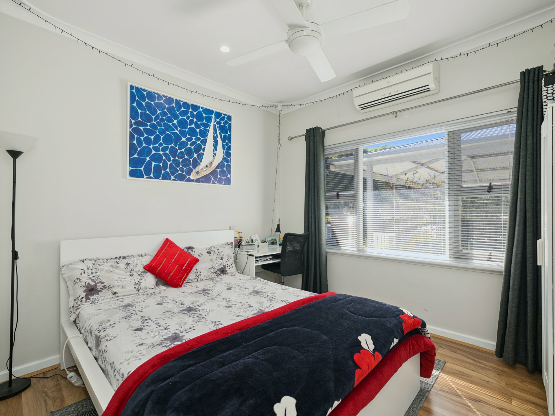 29 Thornlie Avenue — photo 21 of 30