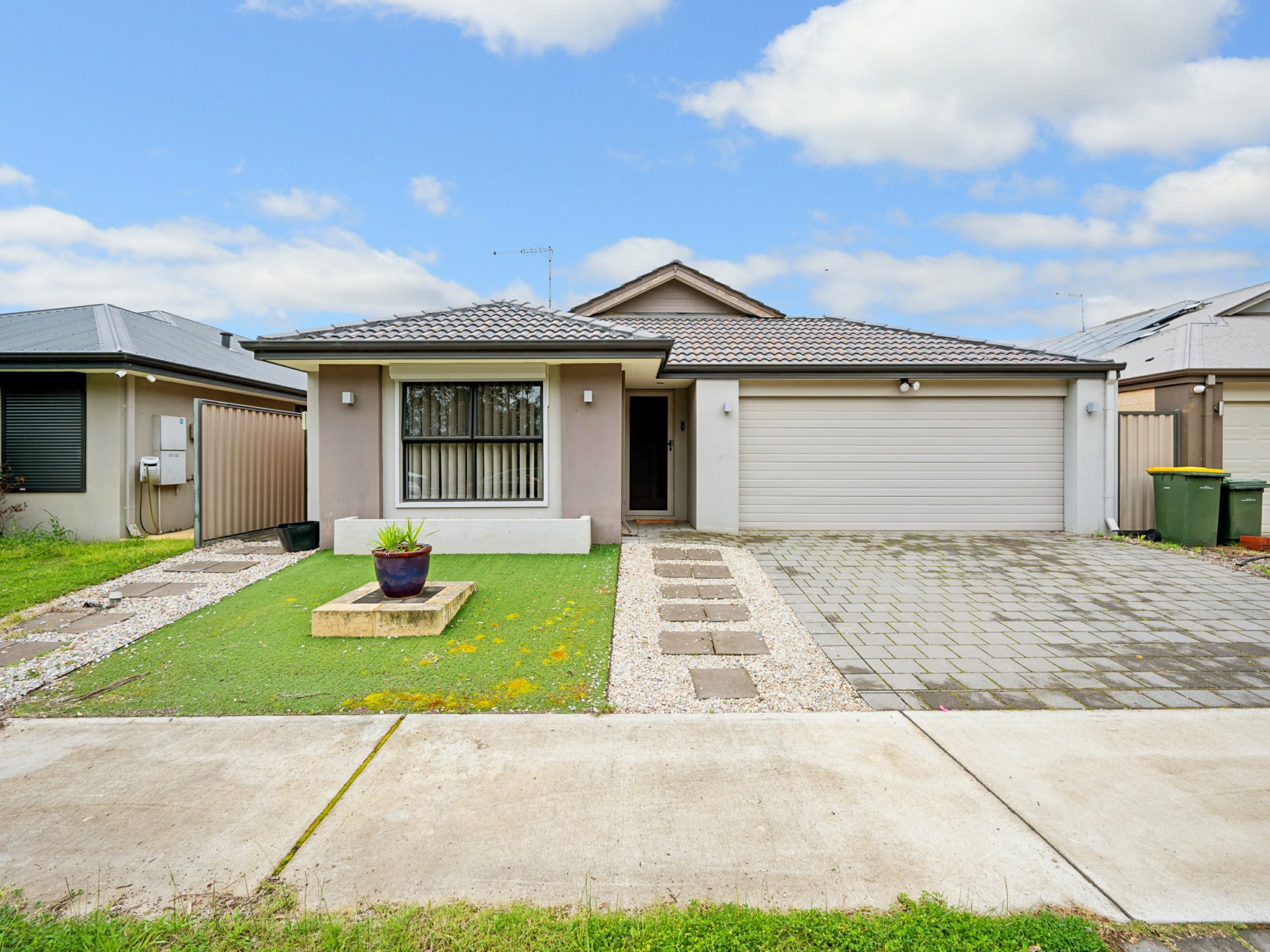 7 Windrow Grove — photo from LJ Hooker Harrisdale