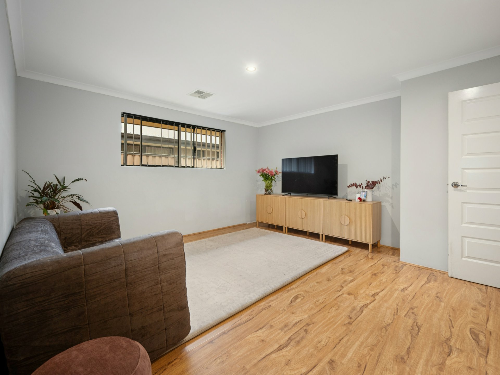 7 Windrow Grove — photo 4 of 18