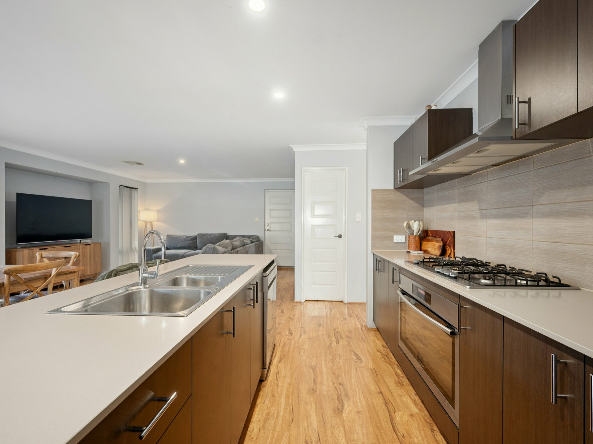 7 Windrow Grove — photo 7 of 18