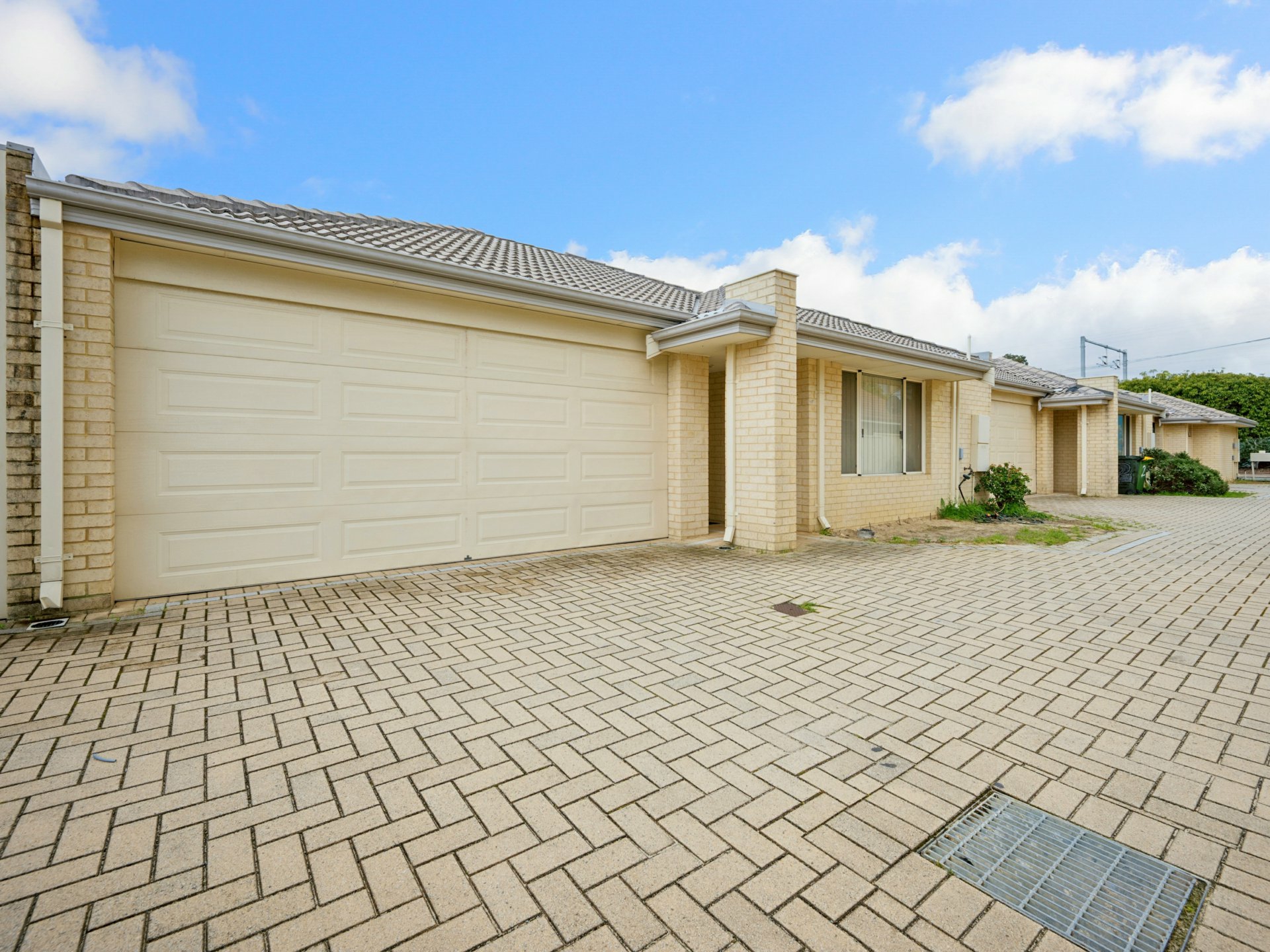 367C Railway Avenue — photo from LJ Hooker Harrisdale