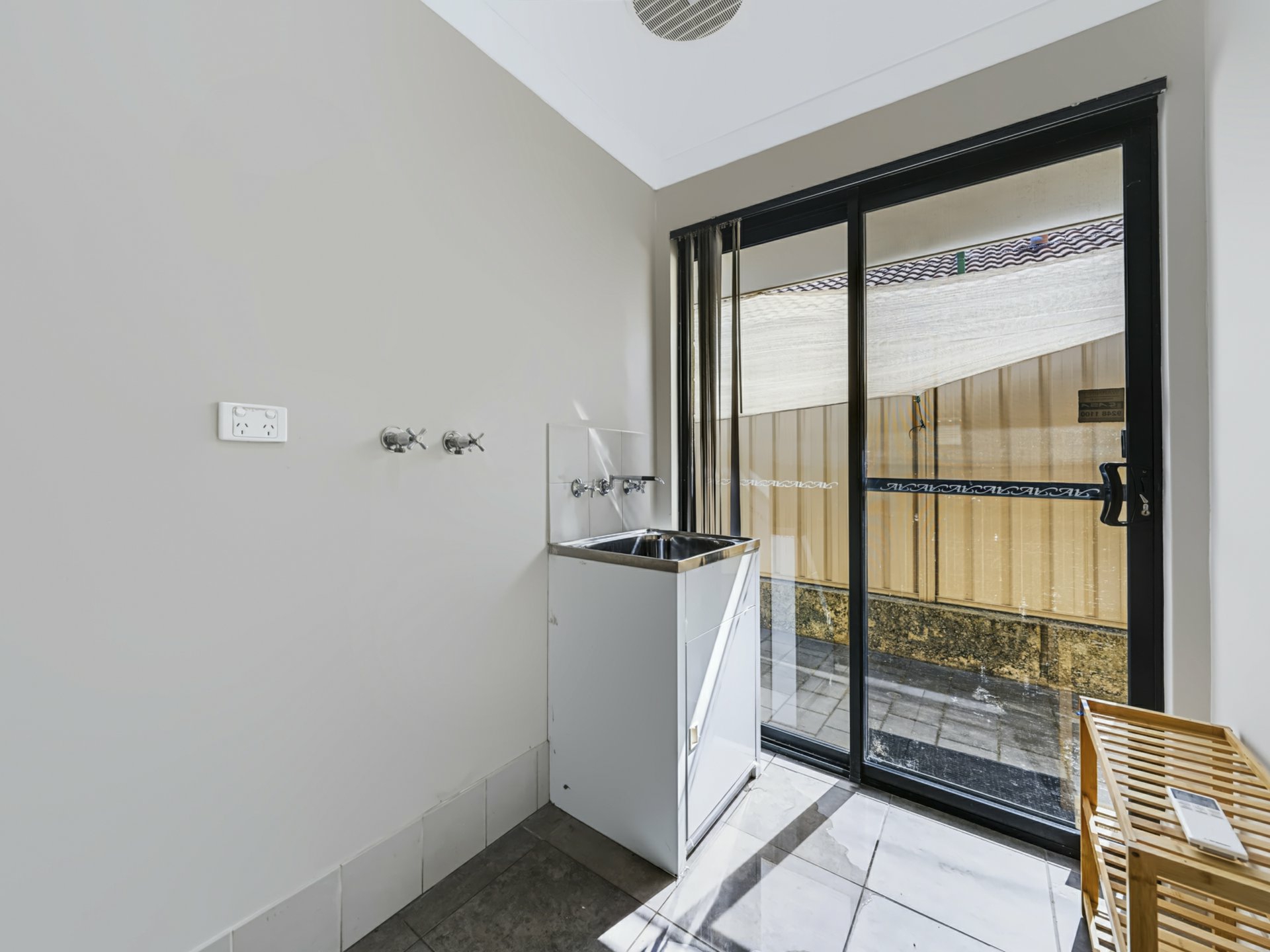 21 Dewsbury Drive — photo 6 of 14