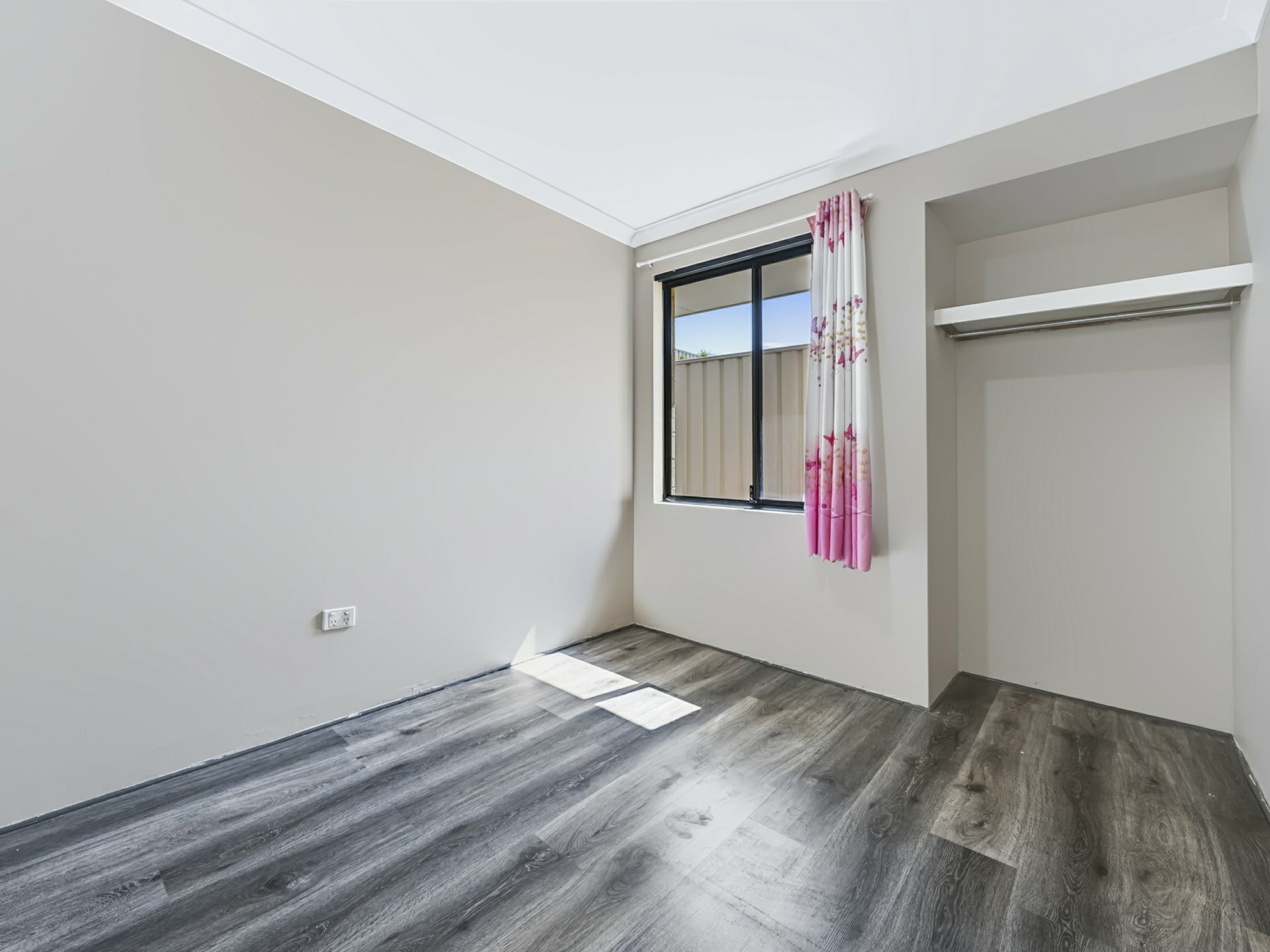 21 Dewsbury Drive — photo 9 of 14