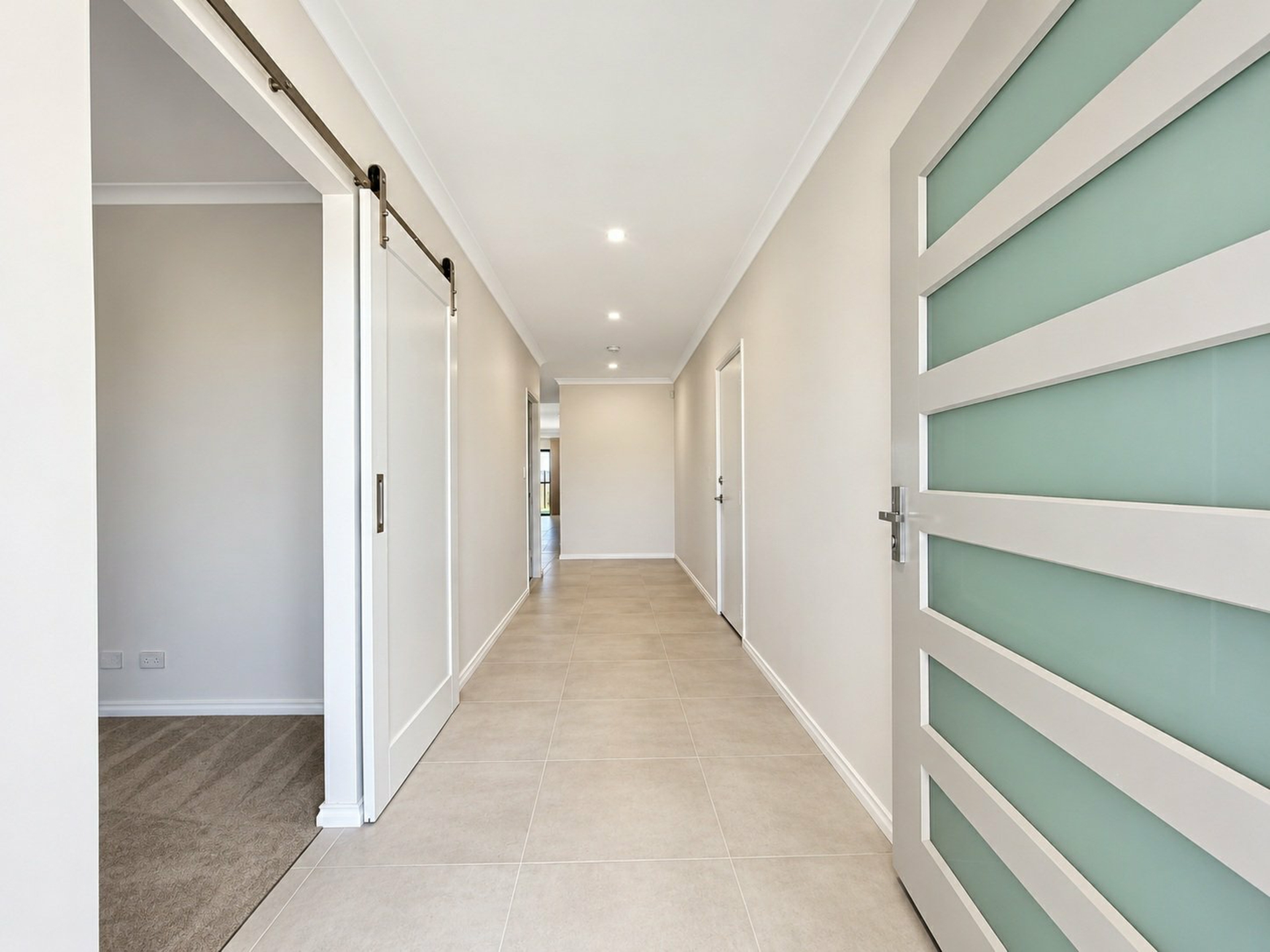 2 McGibbon Street — photo 3 of 20