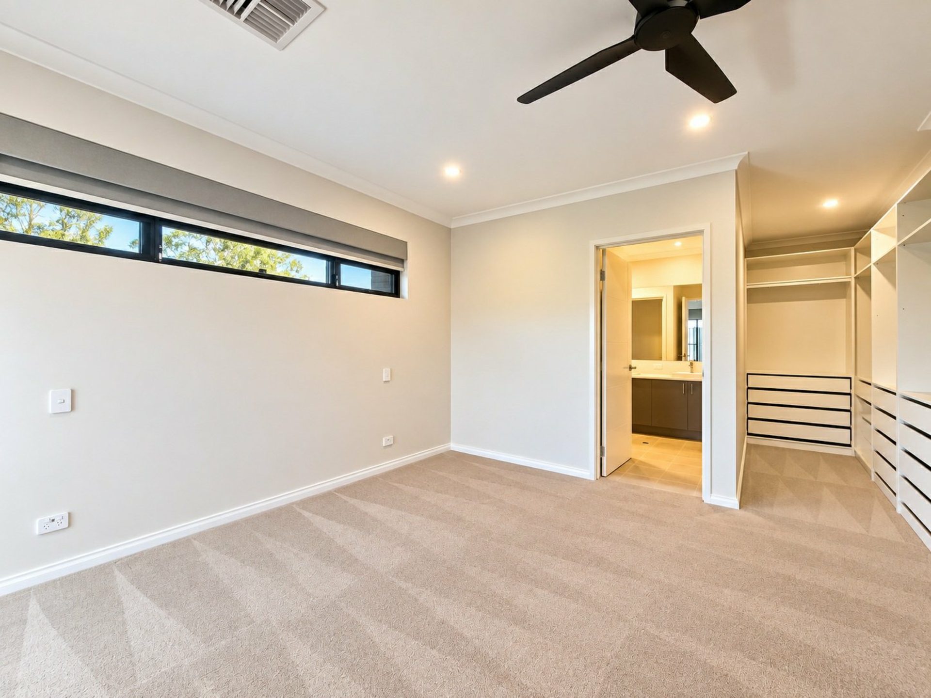 2 McGibbon Street — photo 5 of 20
