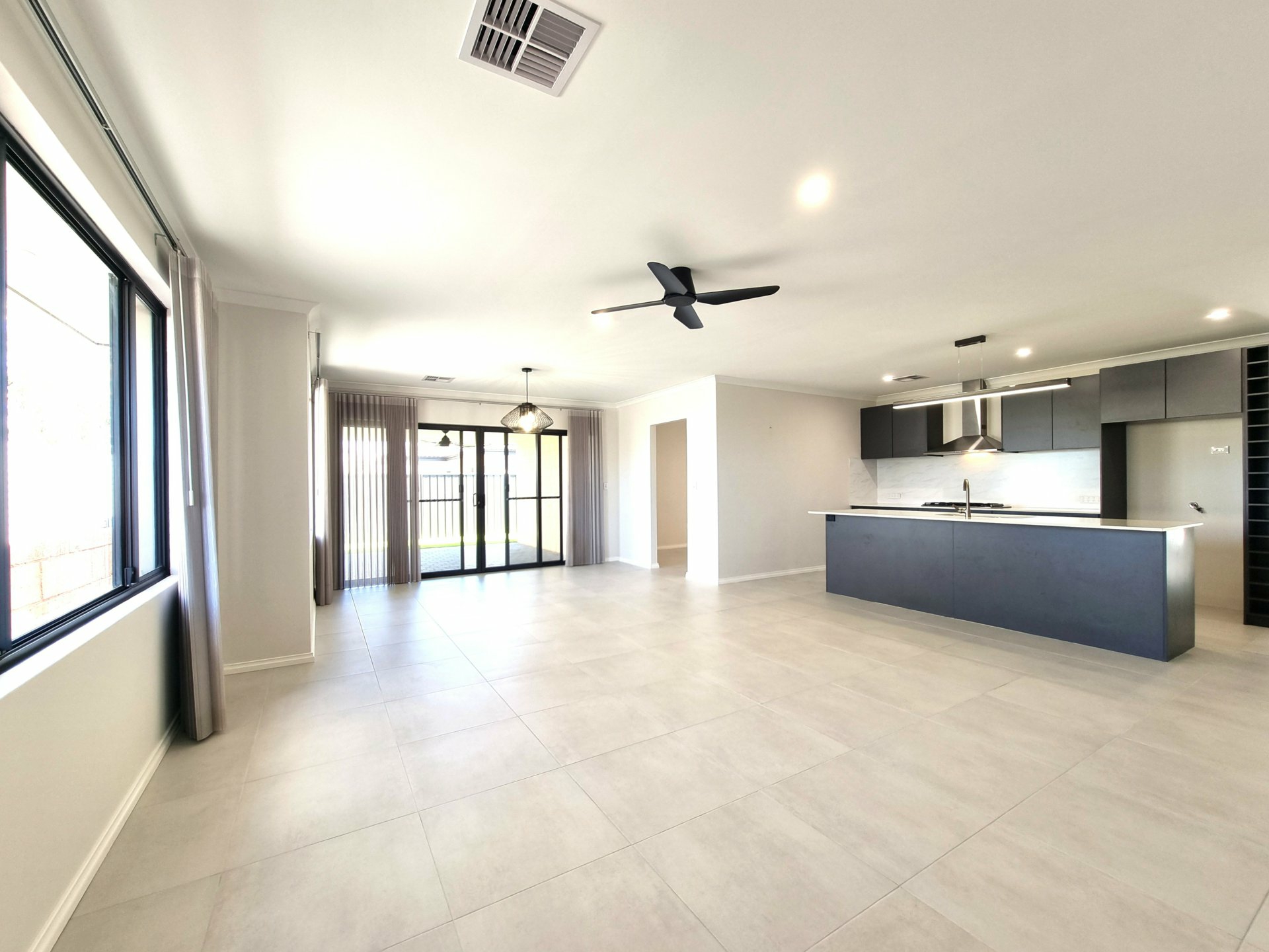 2 McGibbon Street — photo 9 of 20
