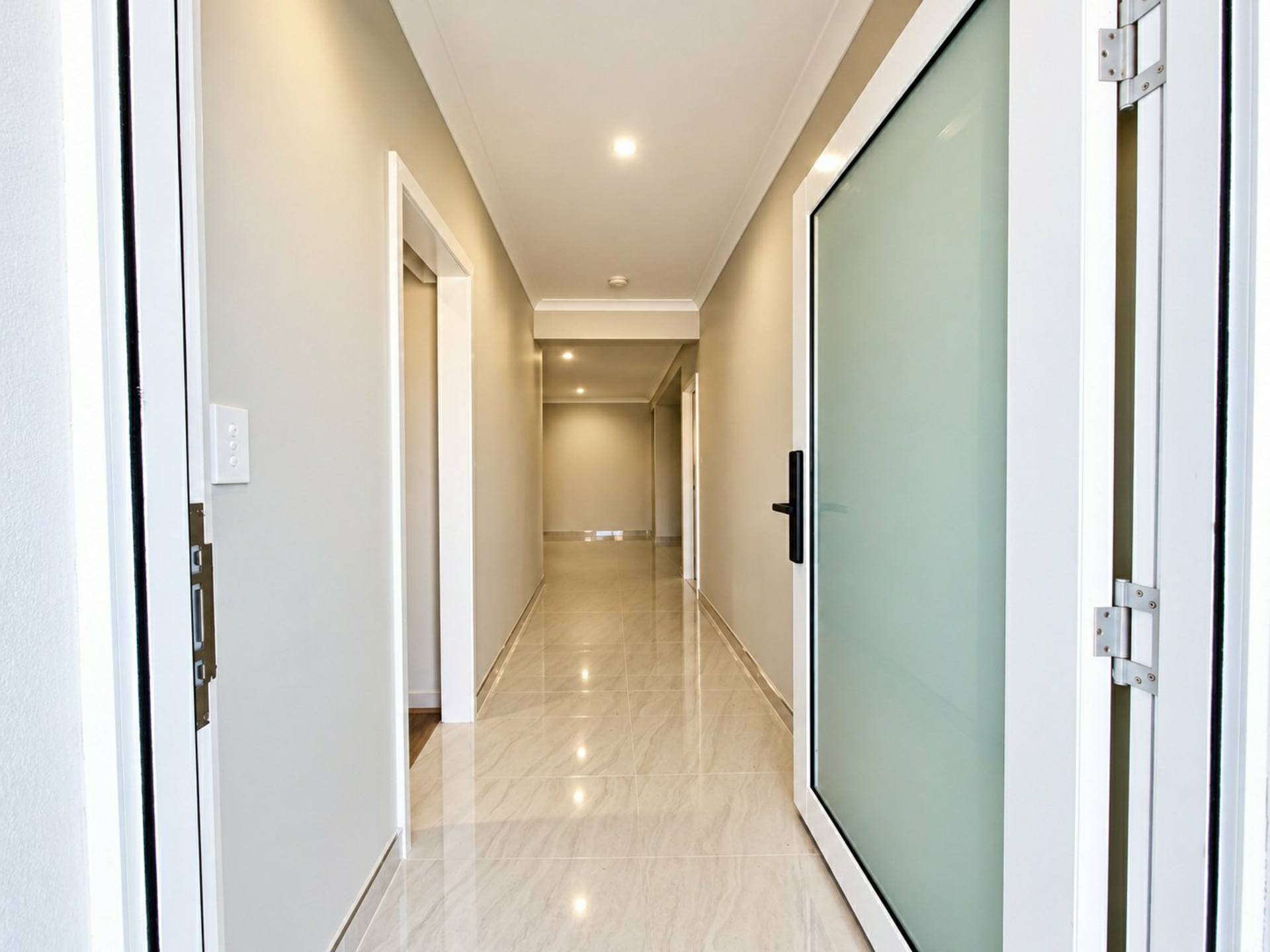 4 Stanley Street — photo 3 of 22