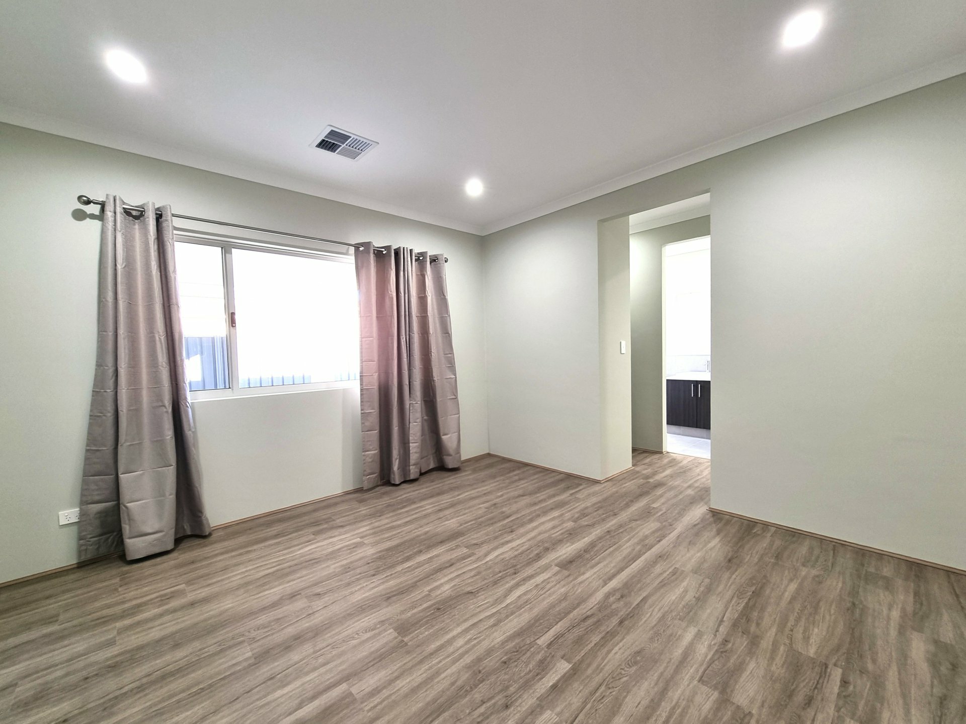 4 Stanley Street — photo 11 of 22