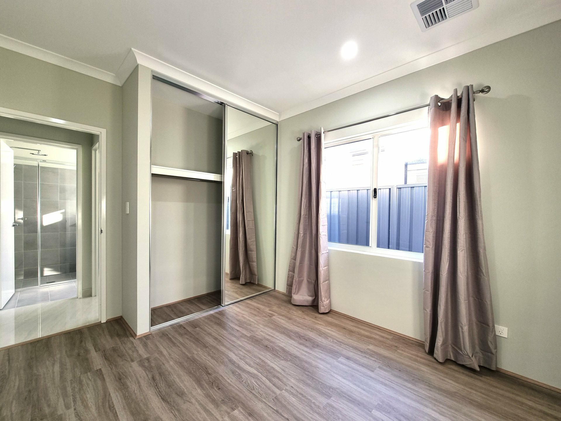 4 Stanley Street — photo 19 of 22