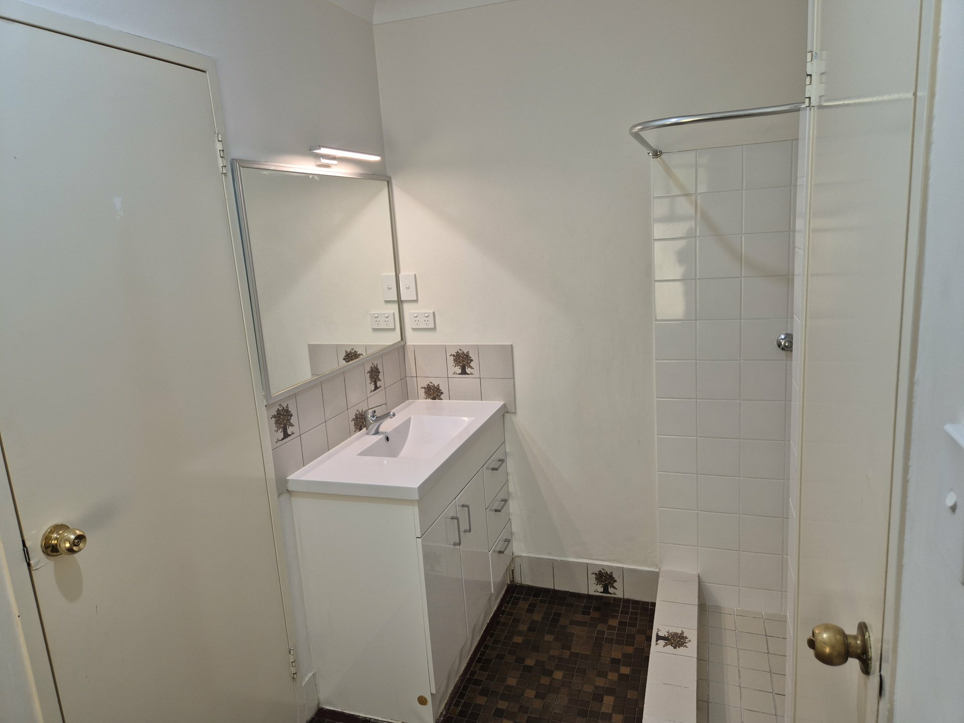 3 Sherlock Close — photo 15 of 28