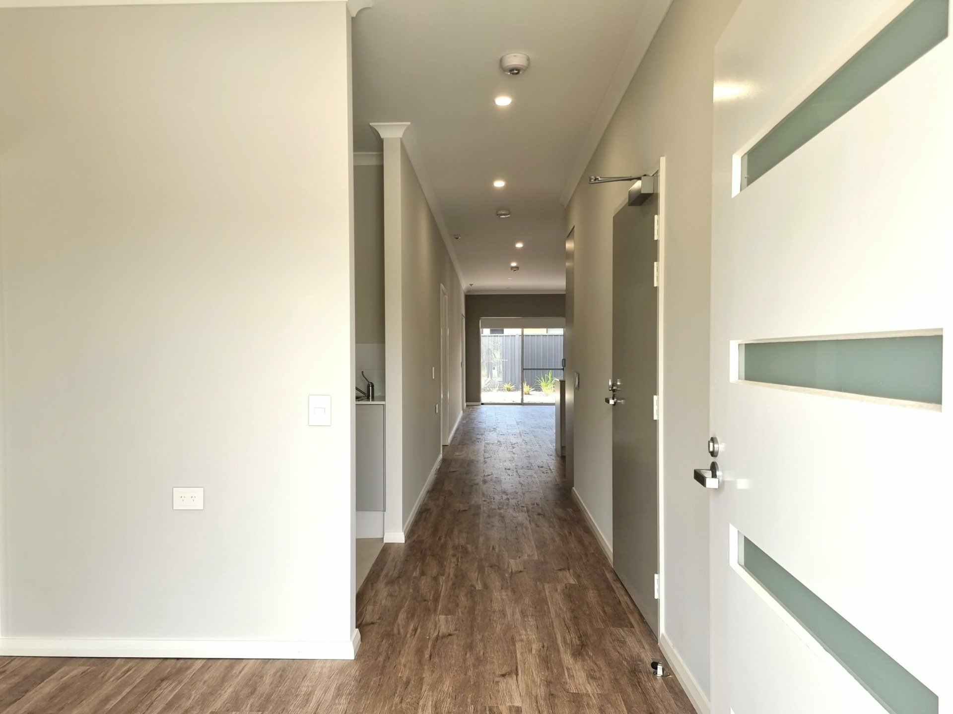 67 Harness Street — photo 2 of 14