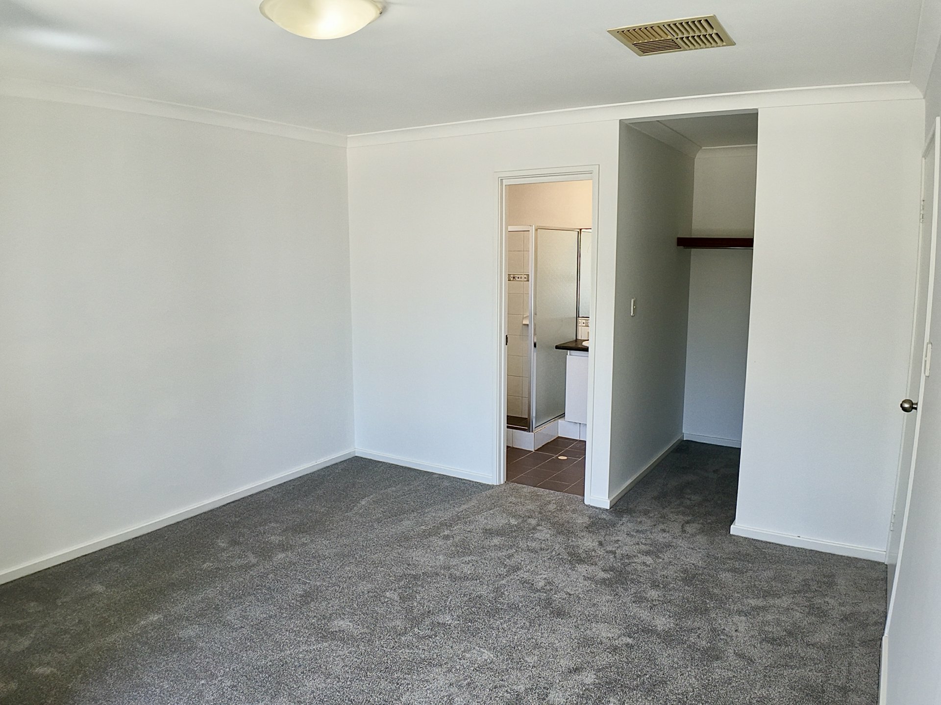 14 Fallon Place — photo 5 of 18