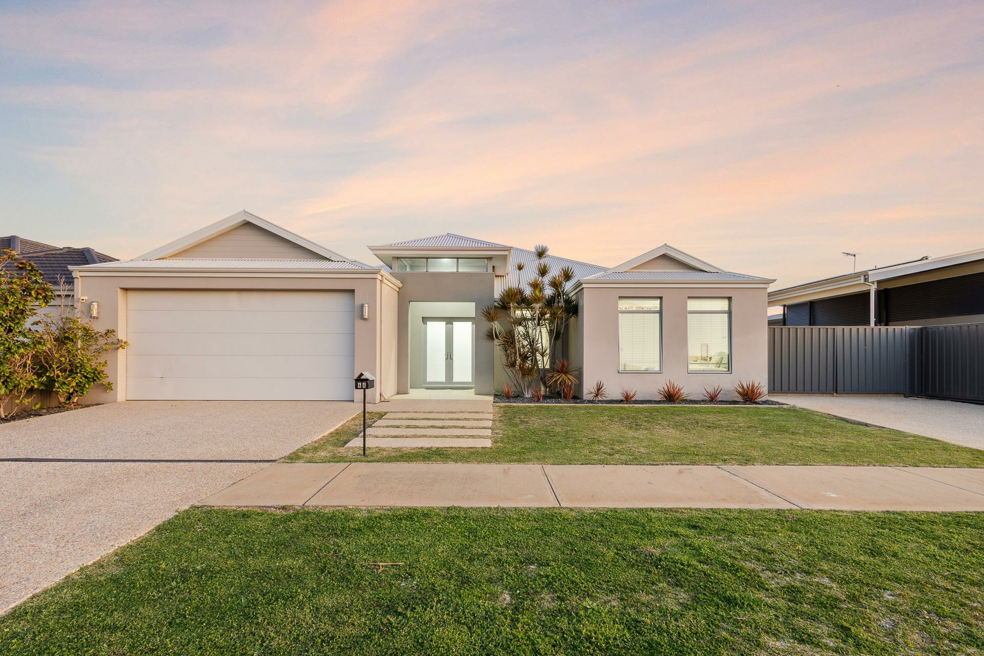 46 West Churchill Avenue, LAKE COOGEE