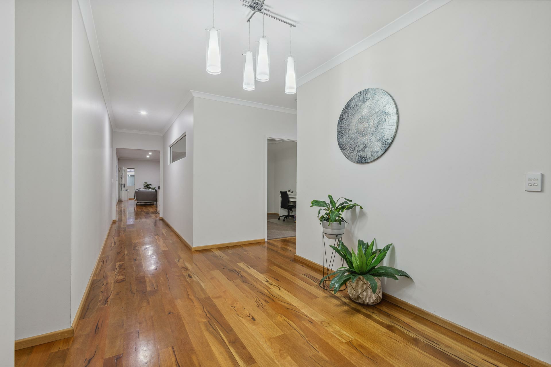 46 West Churchill Avenue, LAKE COOGEE
