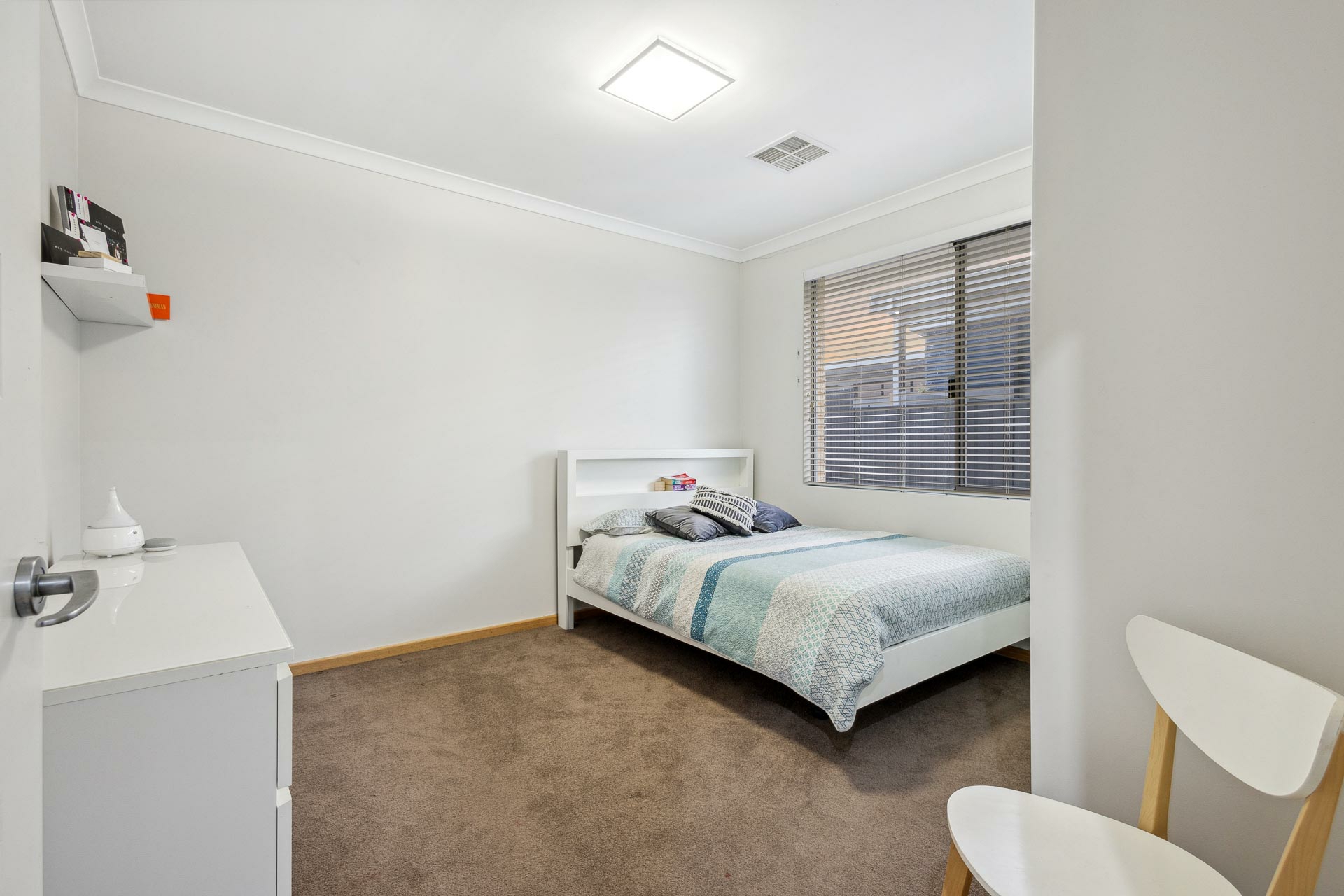 46 West Churchill Avenue, LAKE COOGEE