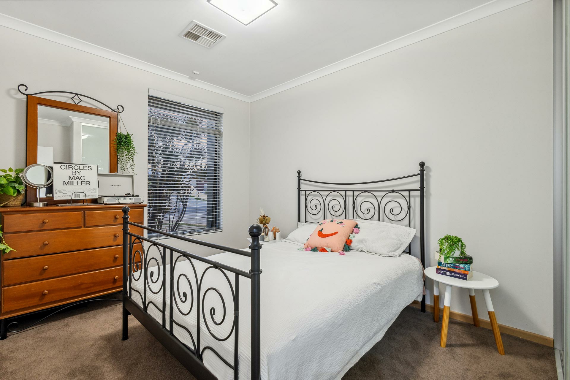 46 West Churchill Avenue, LAKE COOGEE