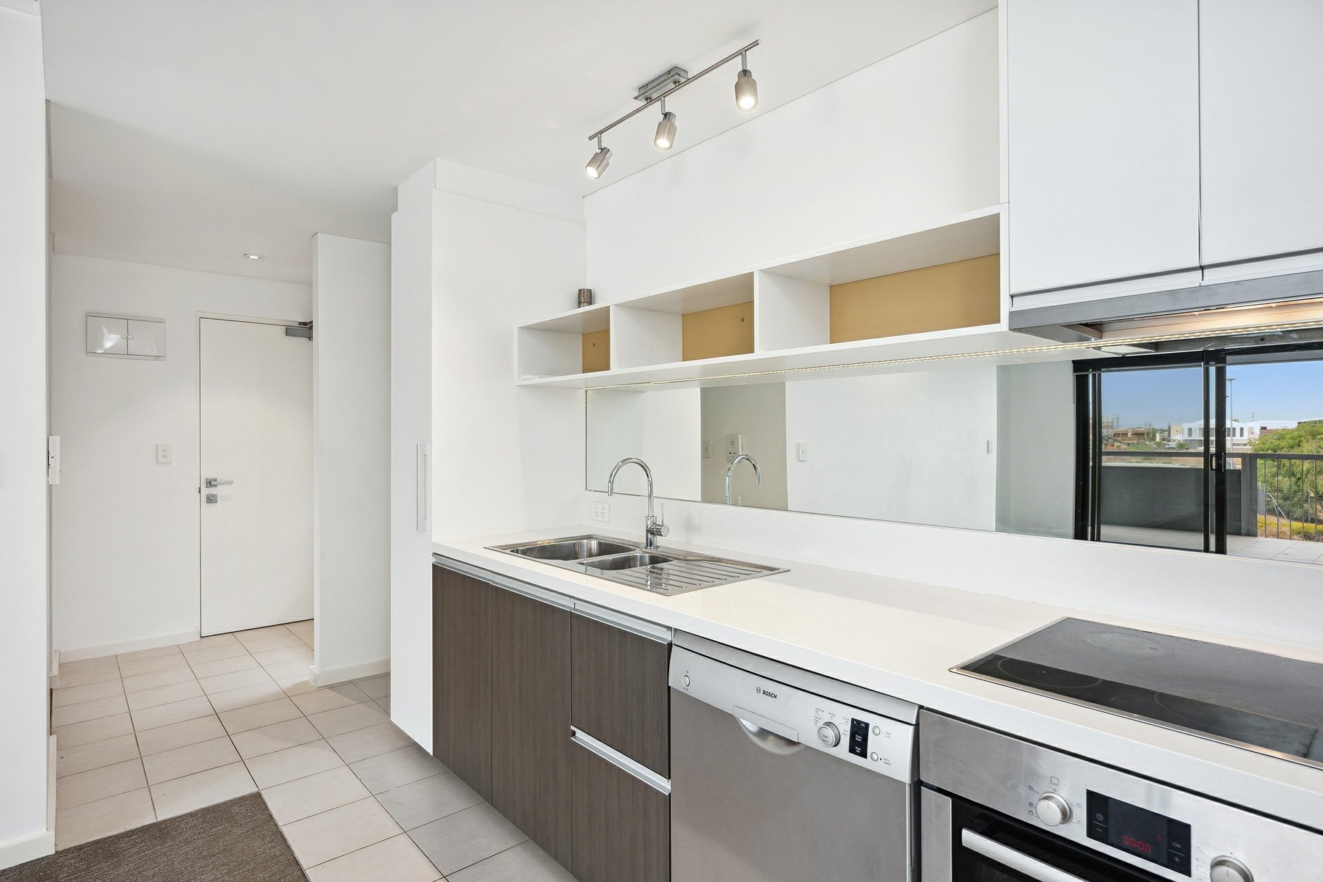 76/59 Breaksea Drive, NORTH COOGEE
