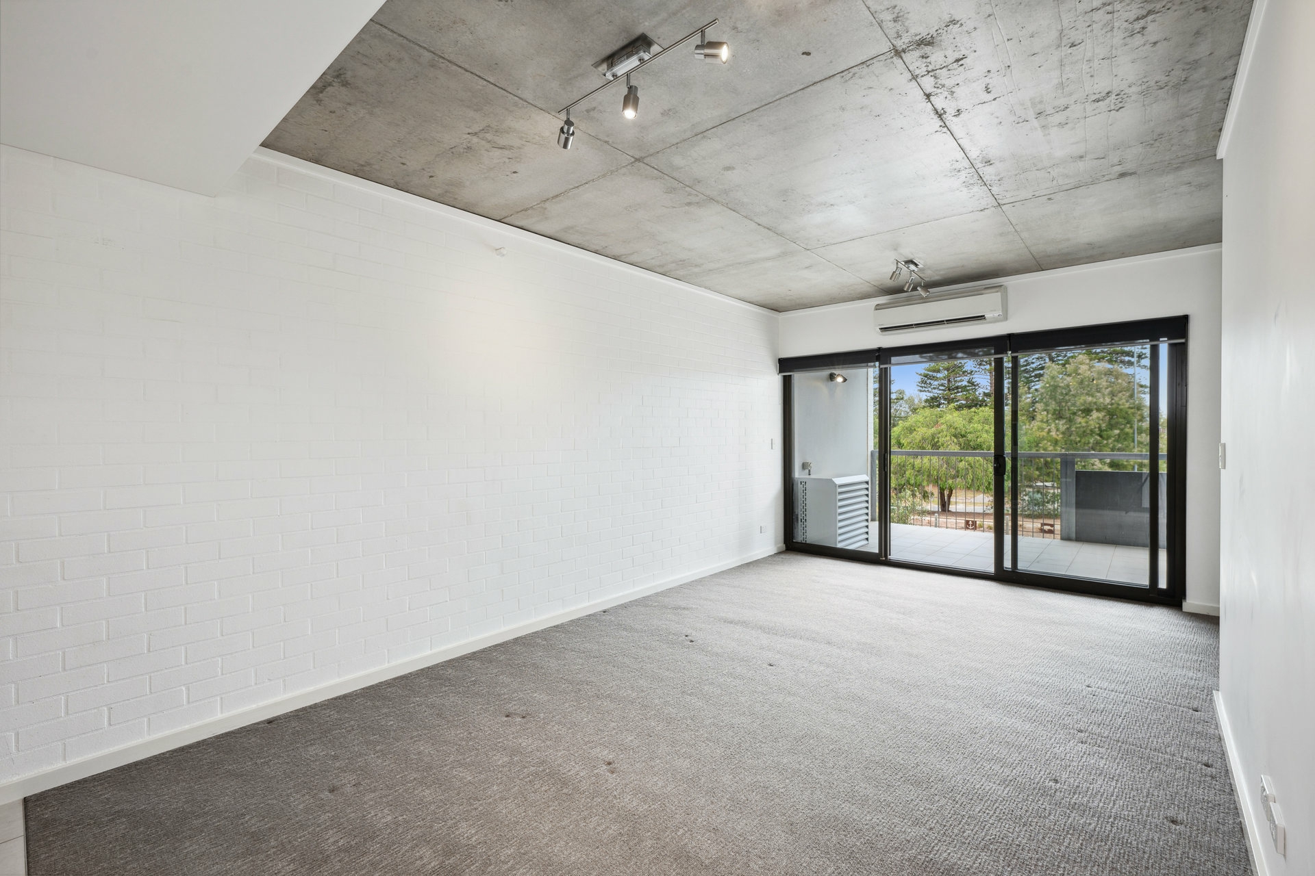 76/59 Breaksea Drive, NORTH COOGEE