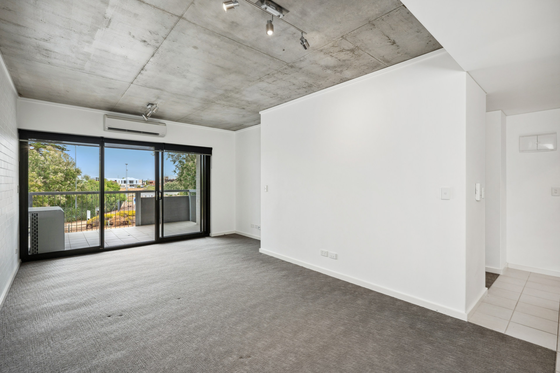 76/59 Breaksea Drive, NORTH COOGEE