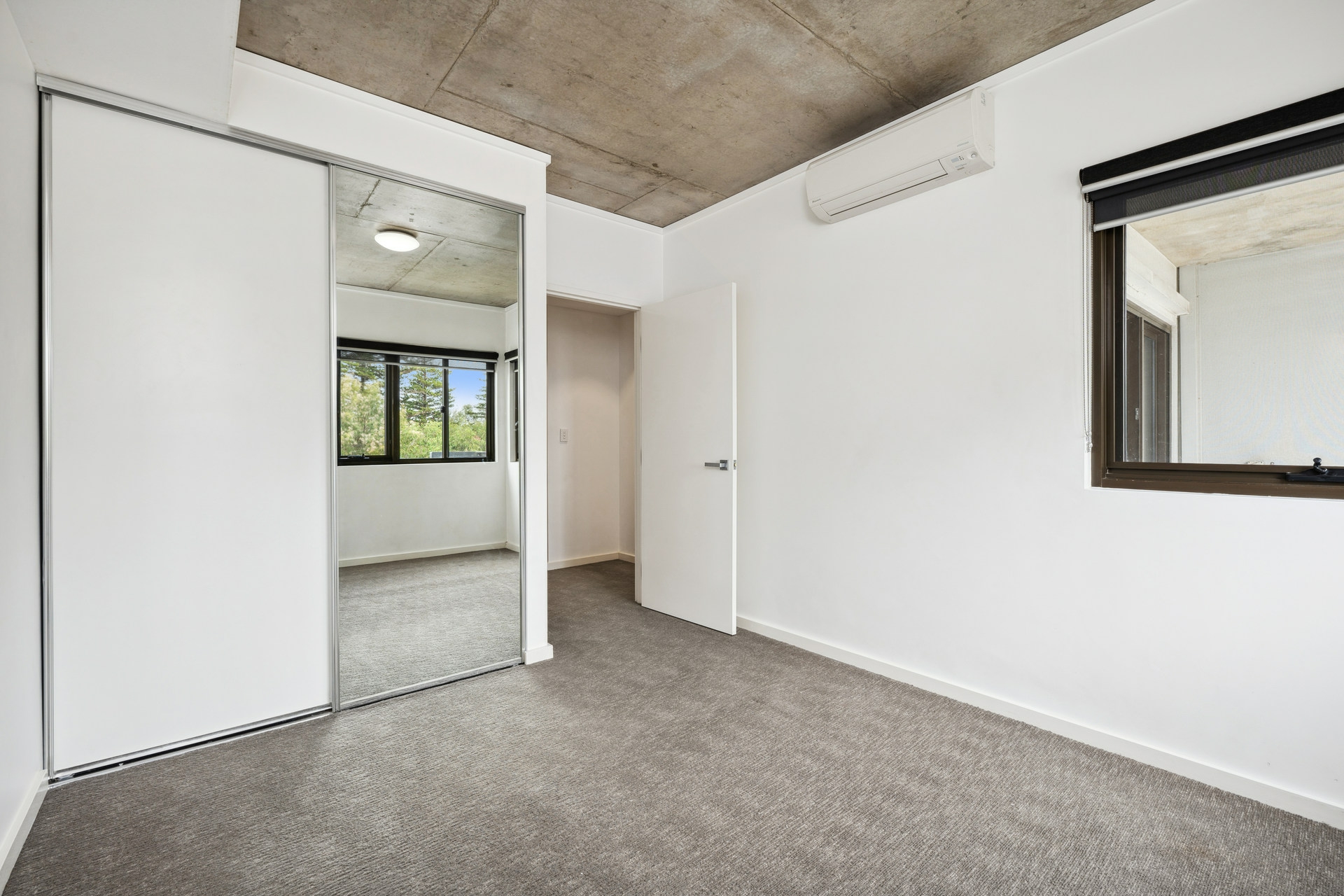 76/59 Breaksea Drive, NORTH COOGEE