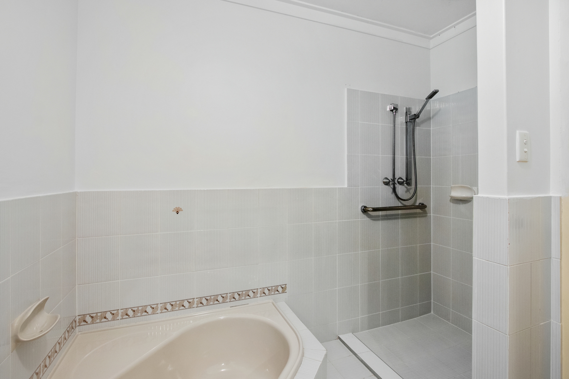 11 Lawson Place, LAKE COOGEE