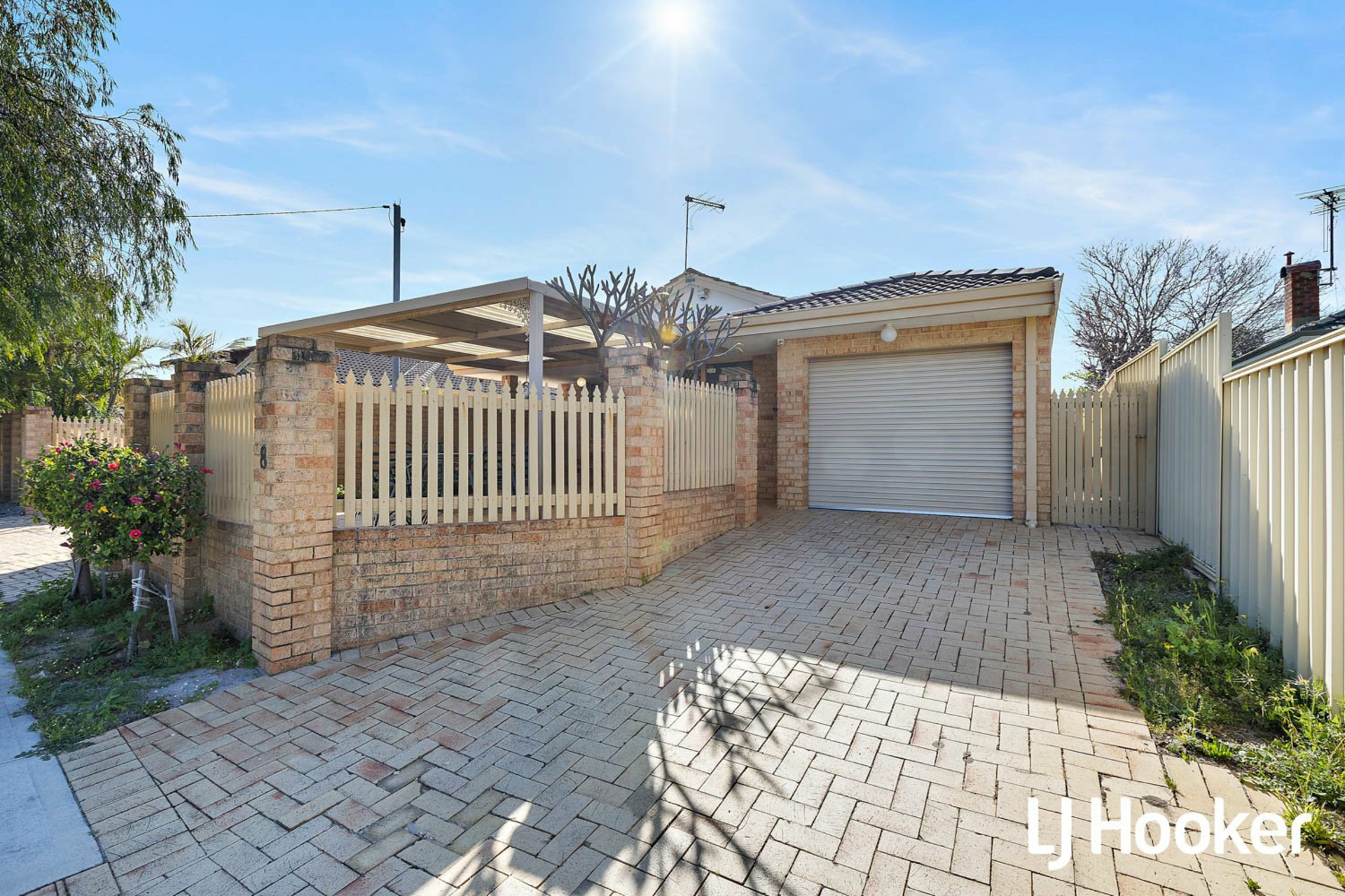 8 298 Albert Street, BALCATTA